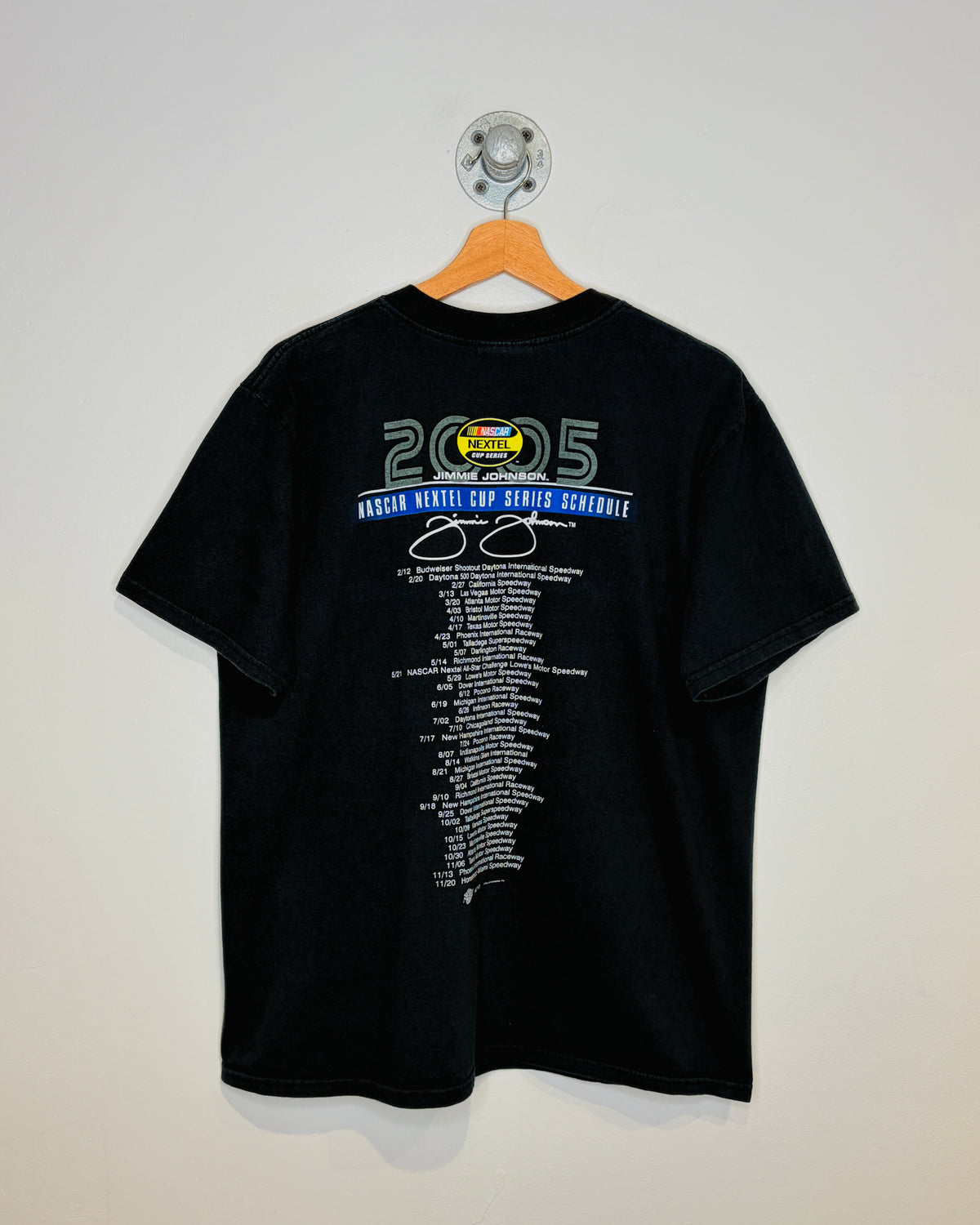 Vintage 2005 NASCAR Jimmie Johnson Faded Black Tee Shirt