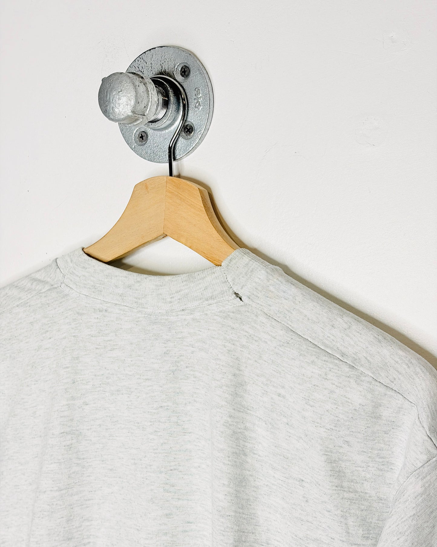 Vintage 90s Club Monaco Crest Ash Grey Tee Shirt
