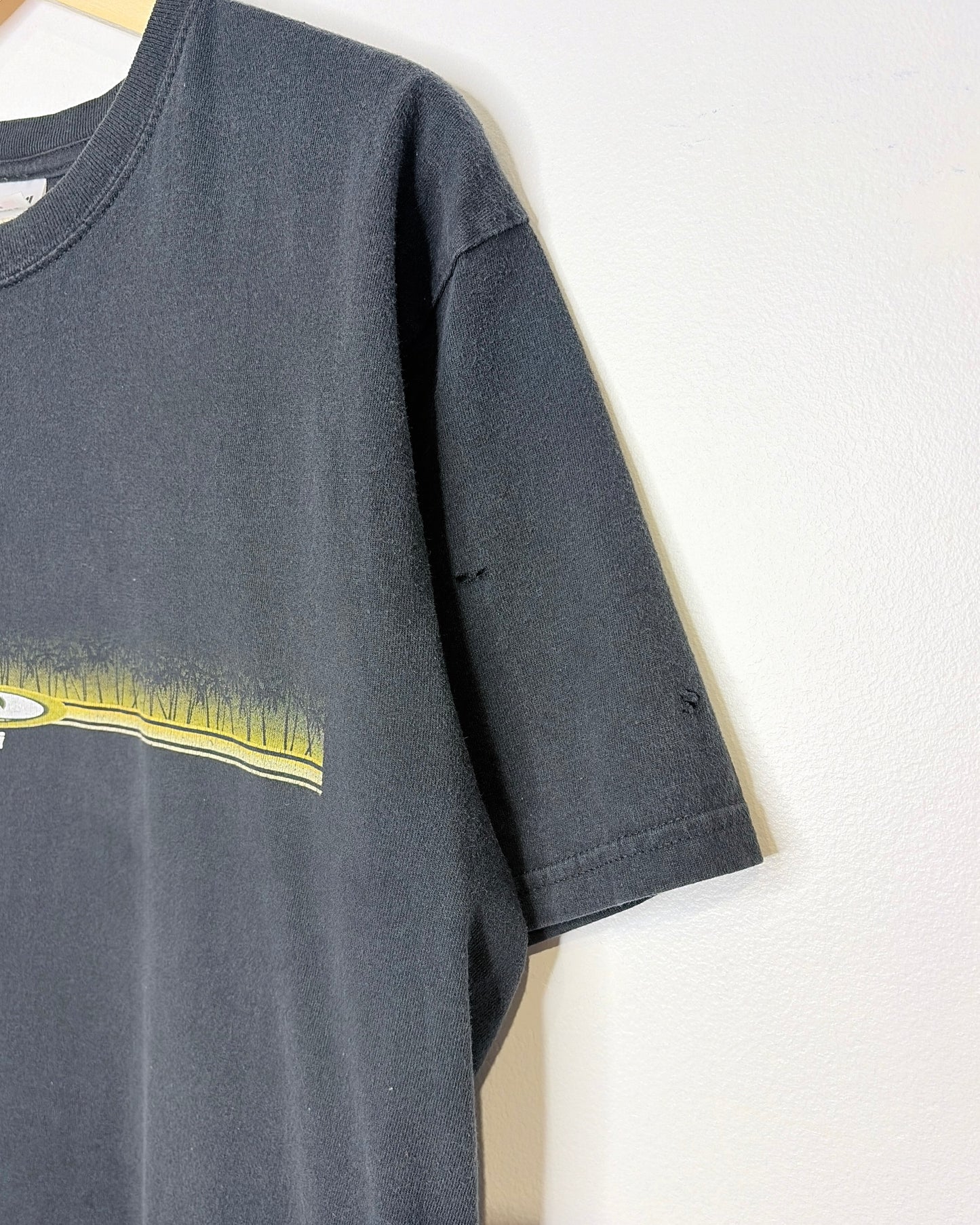 Vintage 2000s Maui Surf Faded Black Tee Shirt