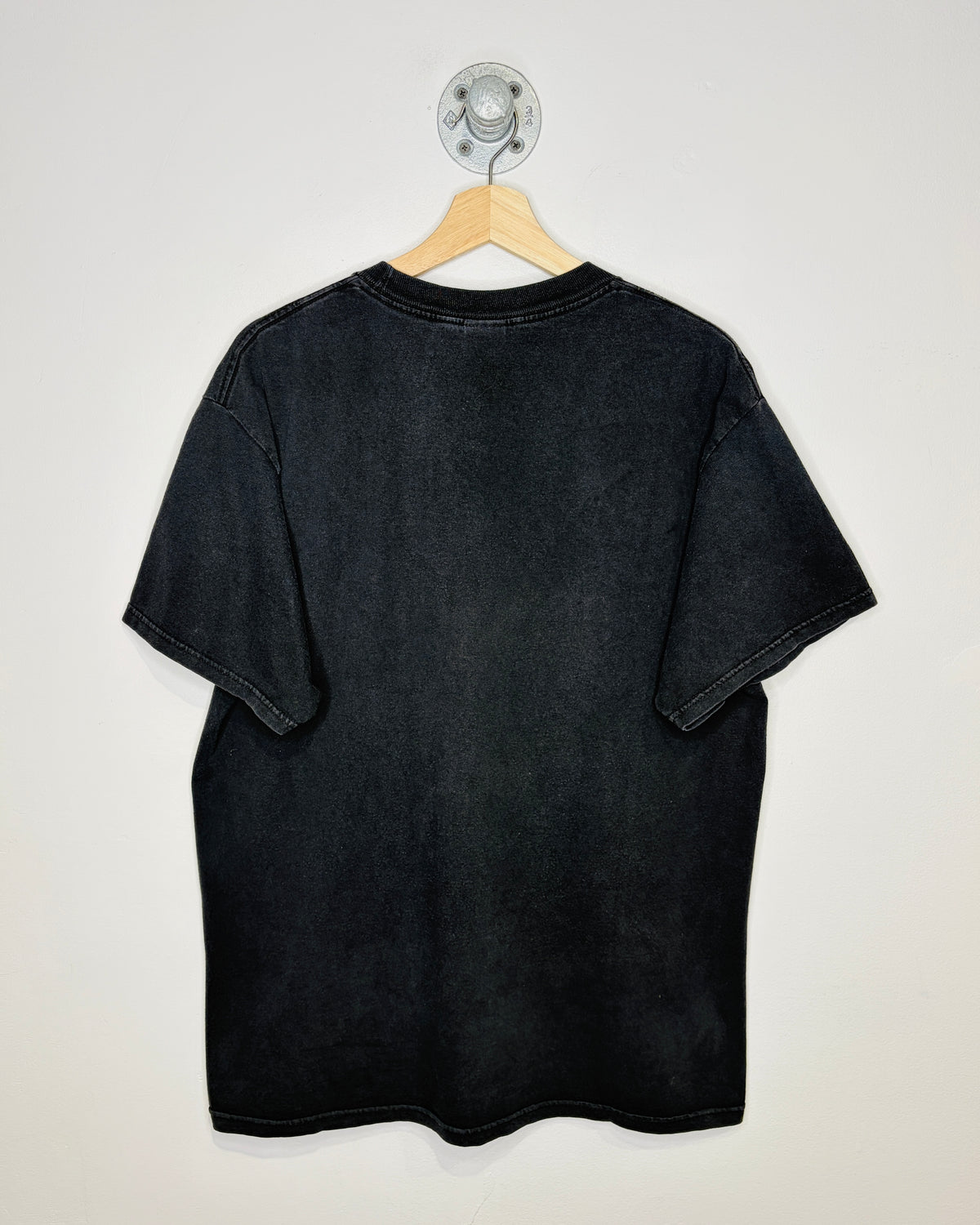 Vintage 2000s “Feelin’ Lucky” Faded Black Tee Shirt