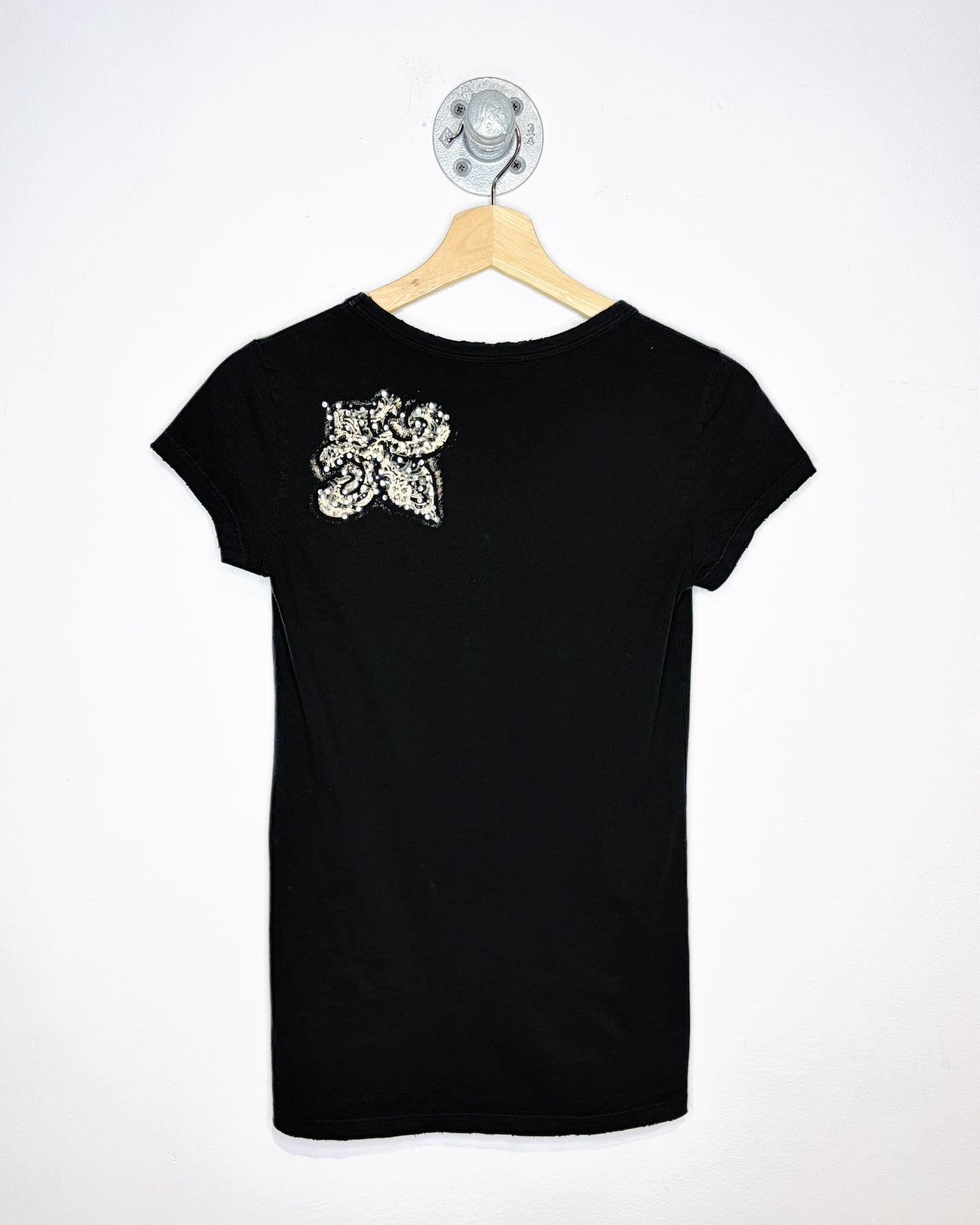 Y2K Women's Fleur De Lis Black Tee Shirt