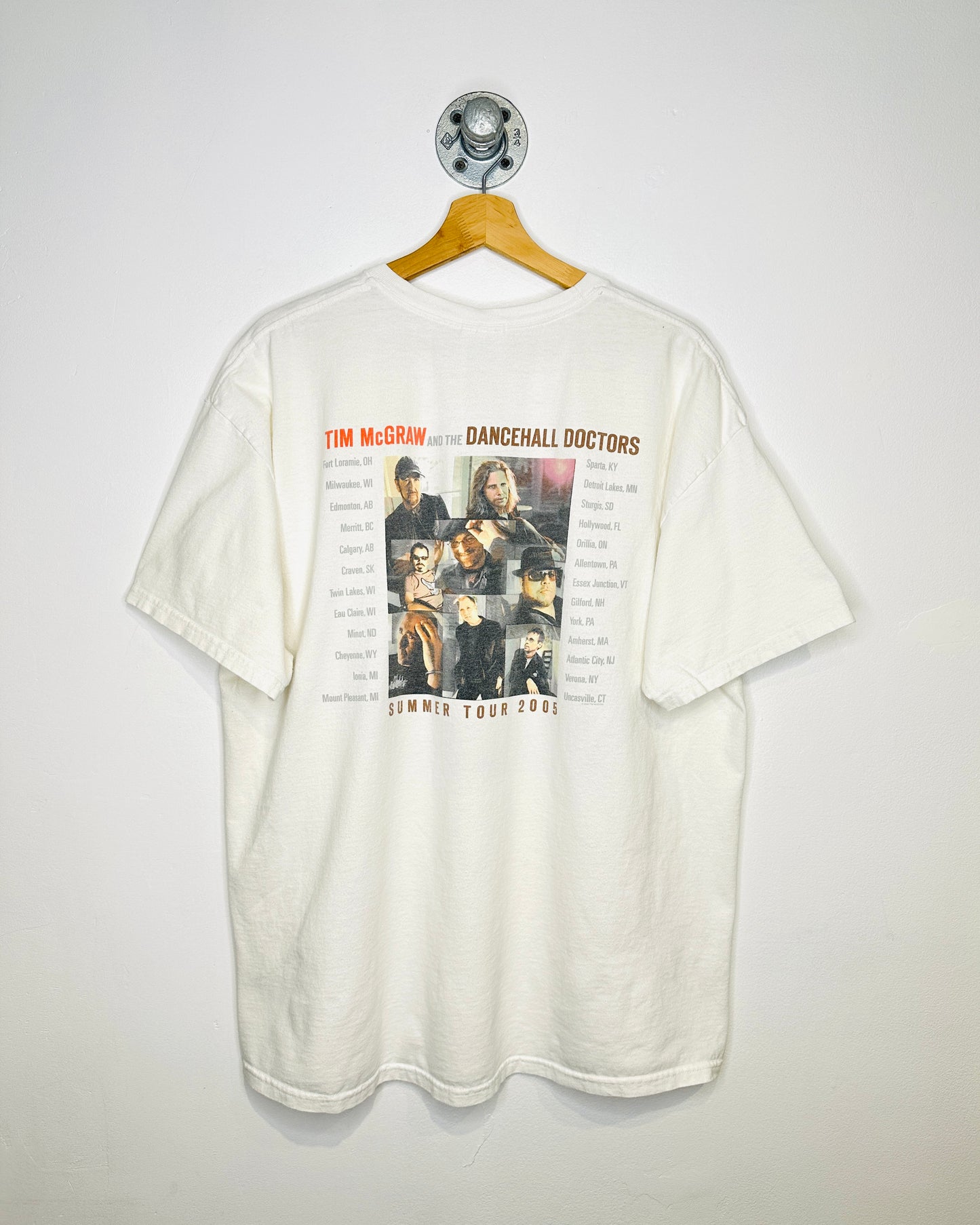 Vintage 2005 Tim McGraw Summer Tour White Tee Shirt