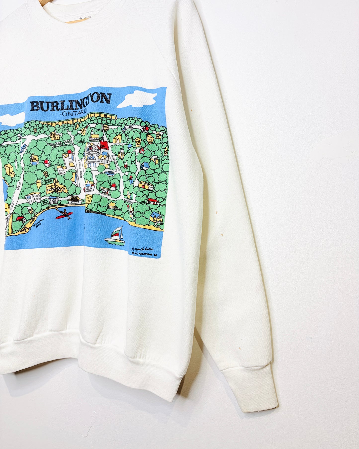 Vintage 1989 Burlington Ontario Tourist Graphic Print White Crewneck Sweatshirt