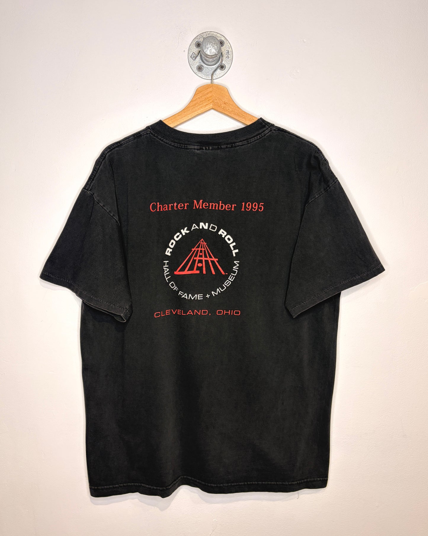 Vintage 1995 Rock & Roll Hall Of Fame Faded Black Tee Shirt