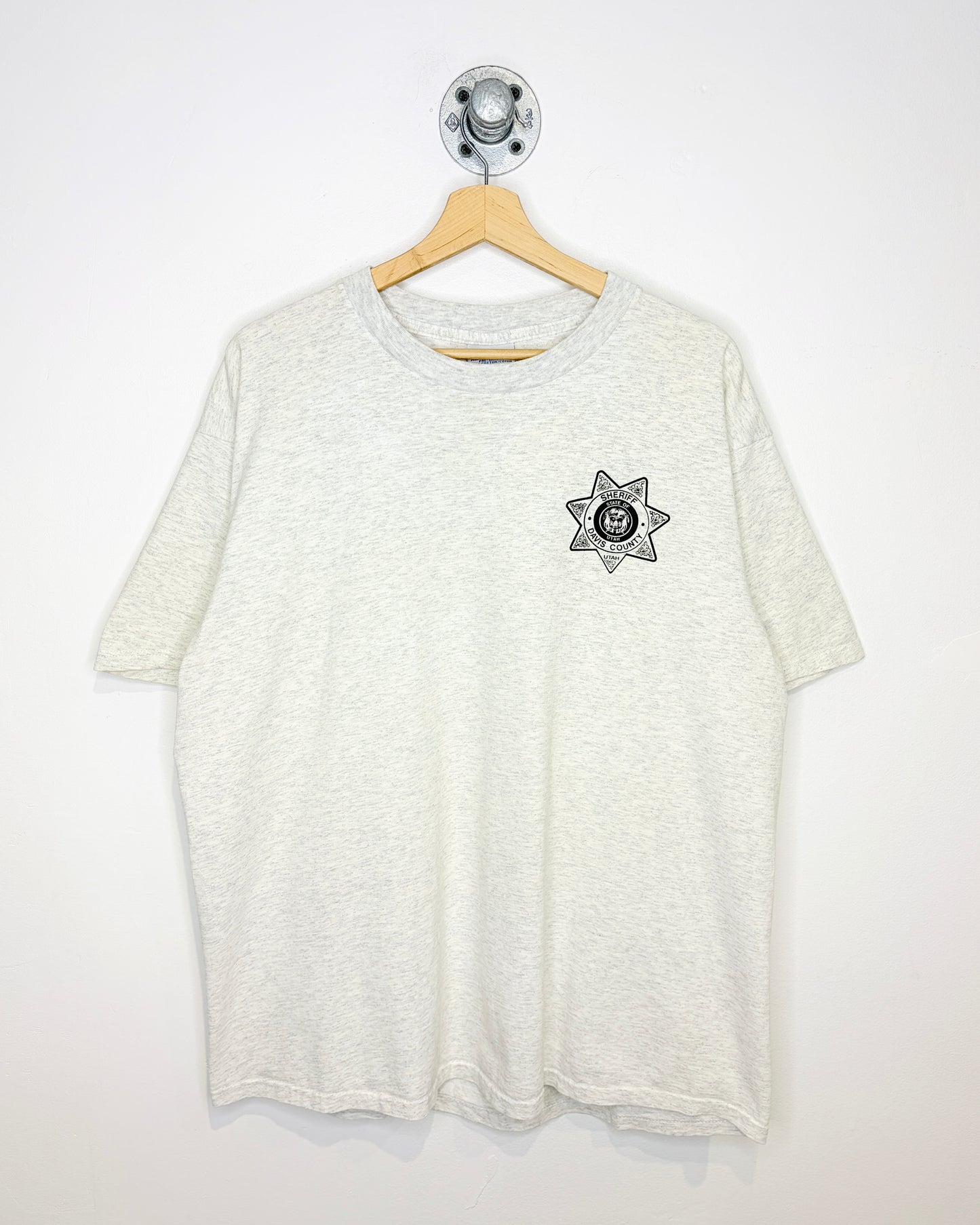 Vintage 90s Davis County Bed N Breakfast Ash Grey Tee Shirt