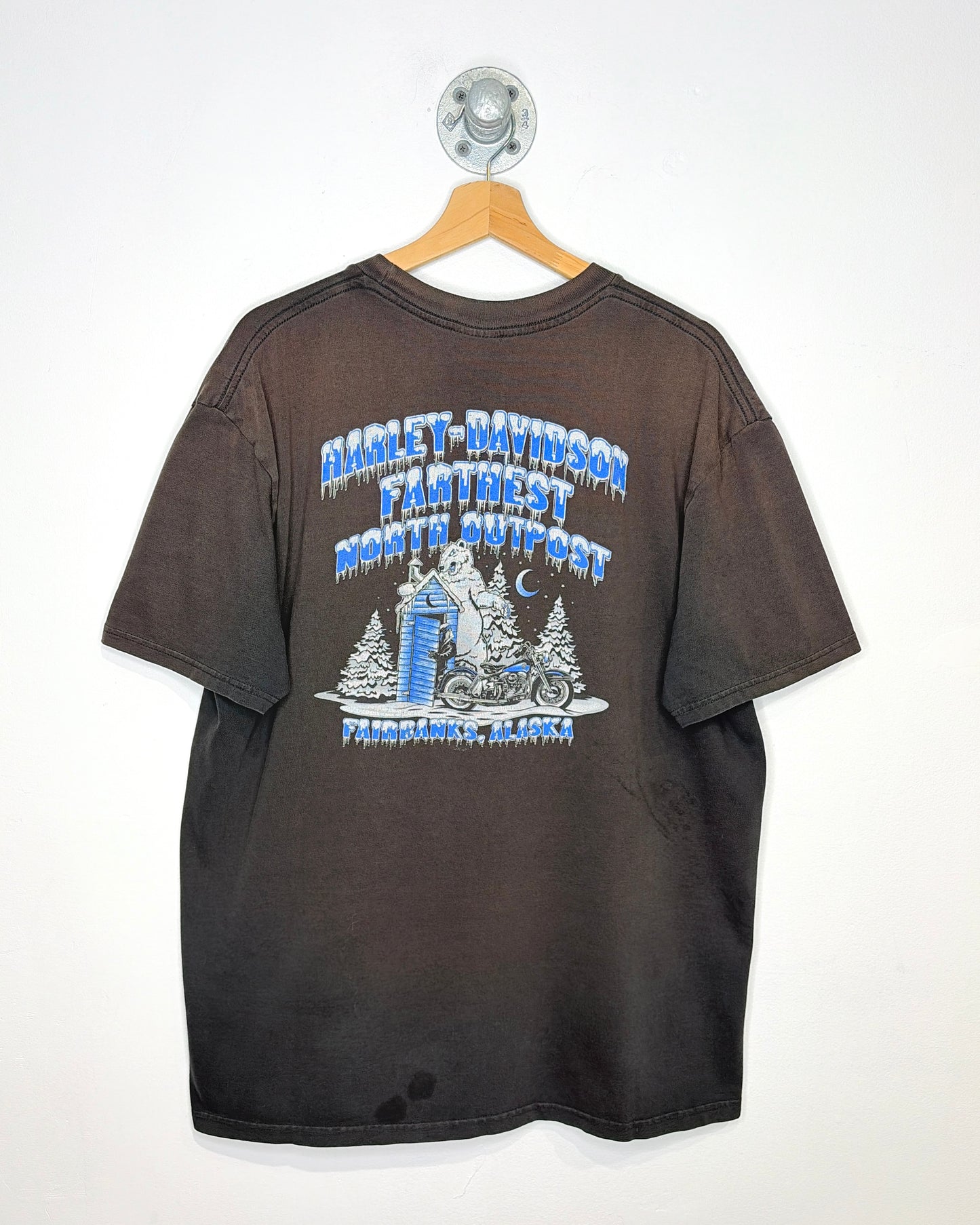 2000s Harley Davidson Bikin’ Alaskan Style Faded Black Tee Shirt
