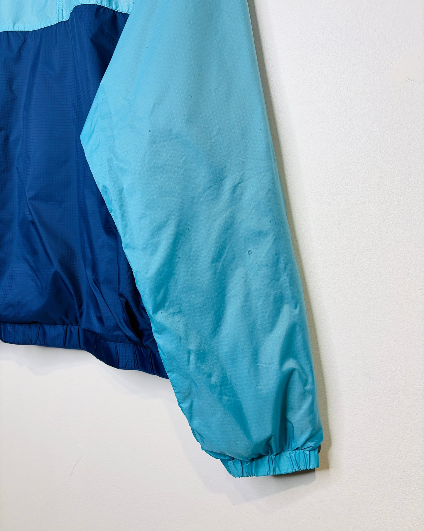 Vintage 90s Patagonia Fleece Lined Light Blue & Navy Windbreaker