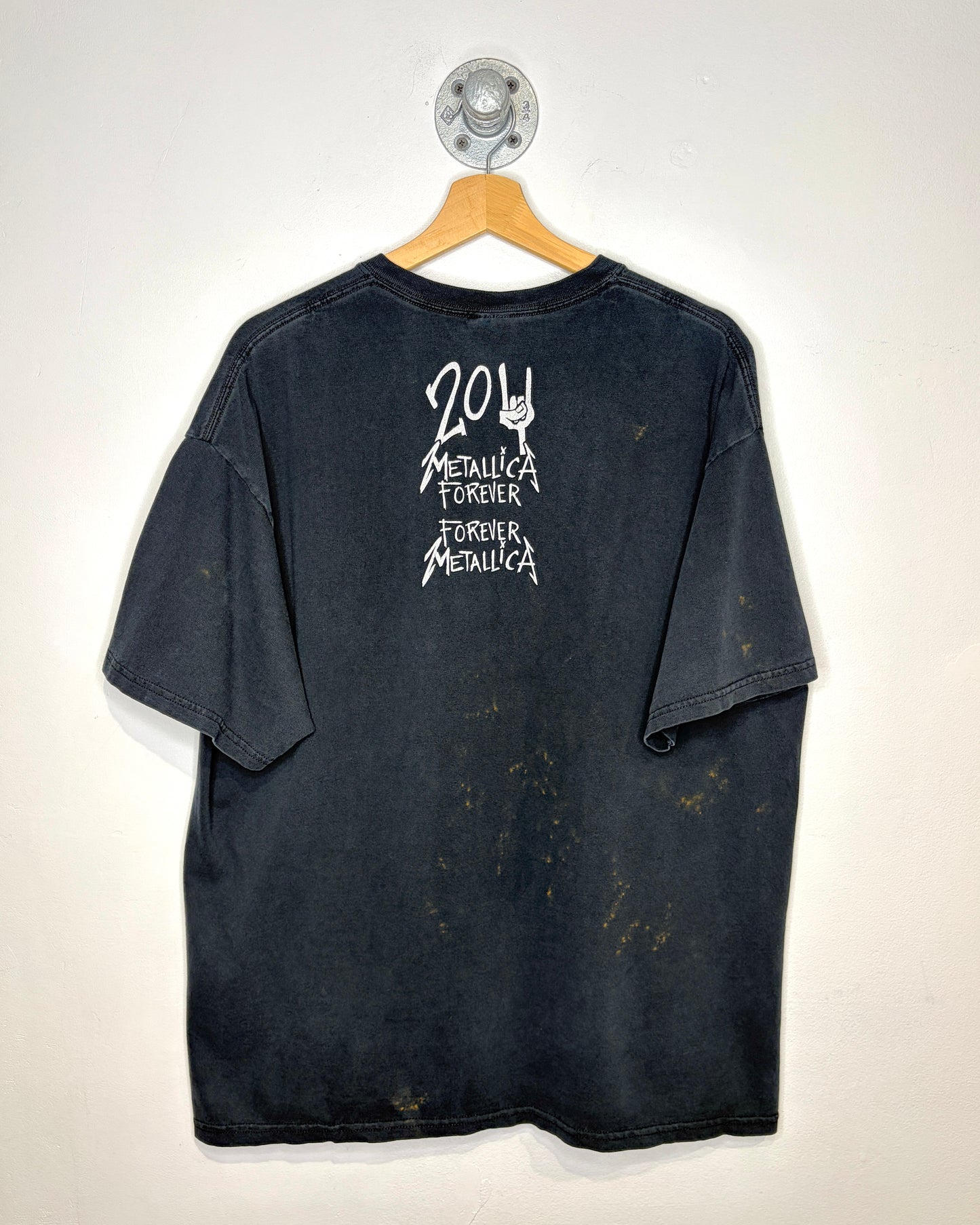 2011 The Metallica Club Faded Black Tee Shirt