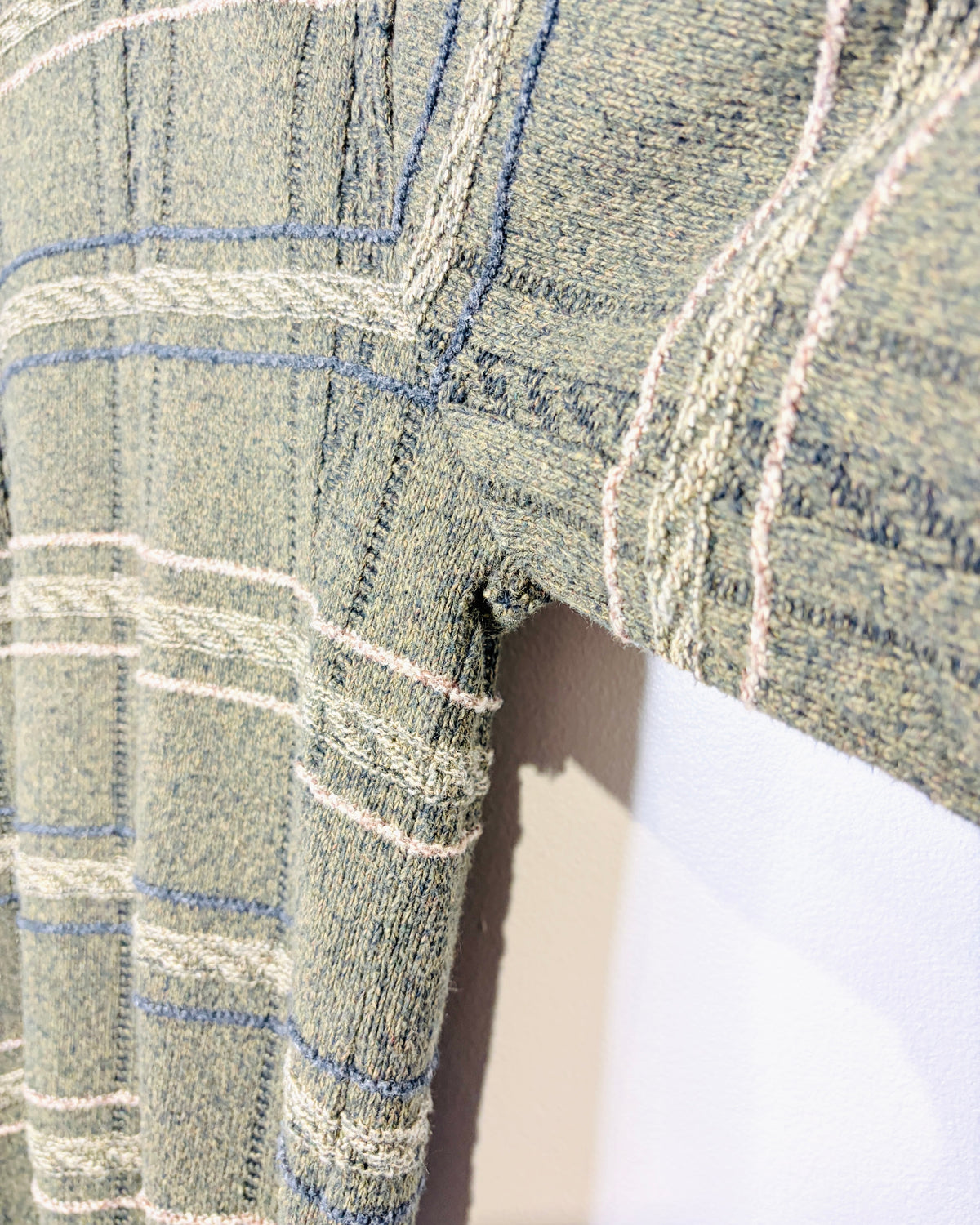 Vintage Haggar Green Earth Tone Plaid Sweater