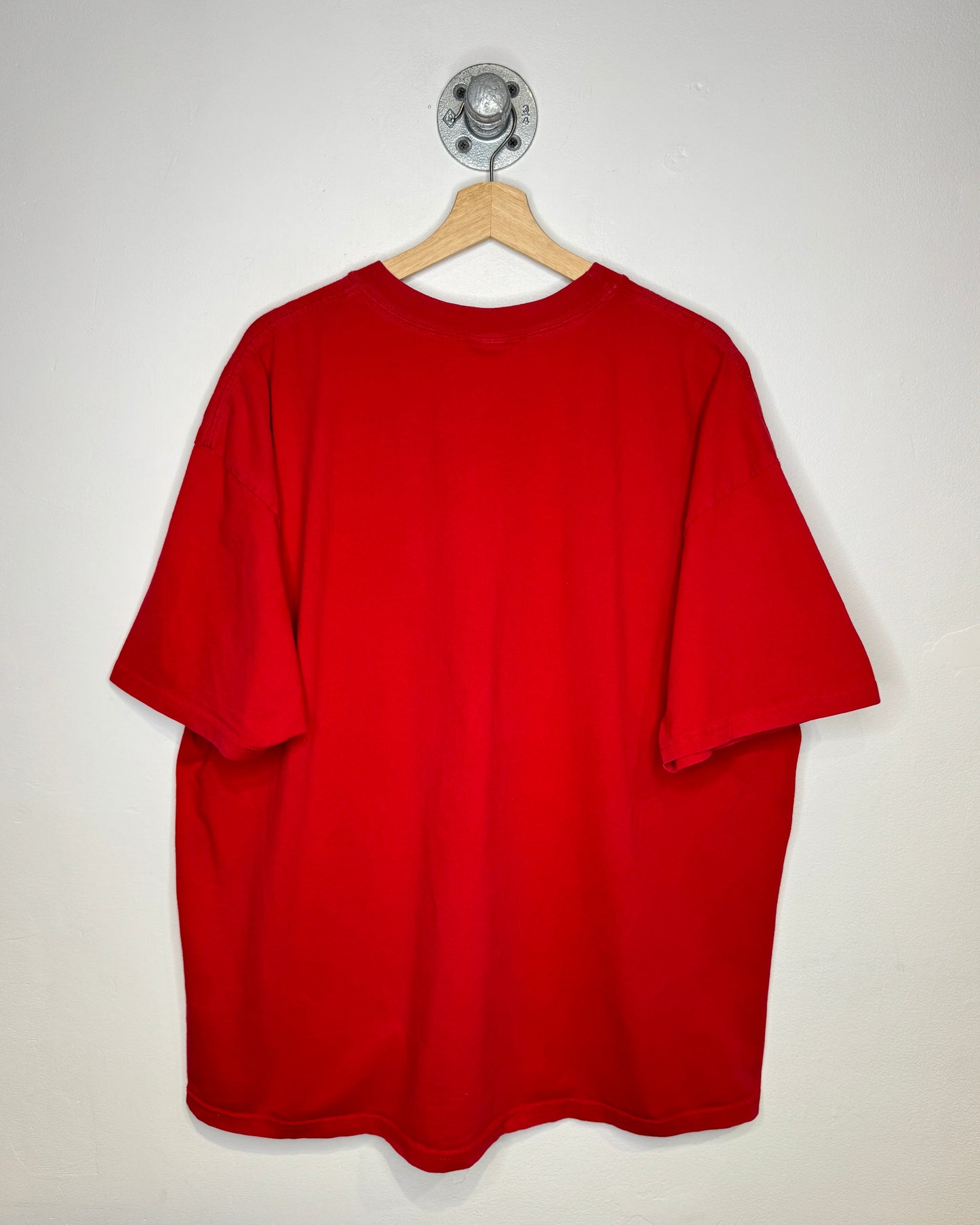 Vintage 2000 “Here Comes Santa Paws” Red Tee Shirt