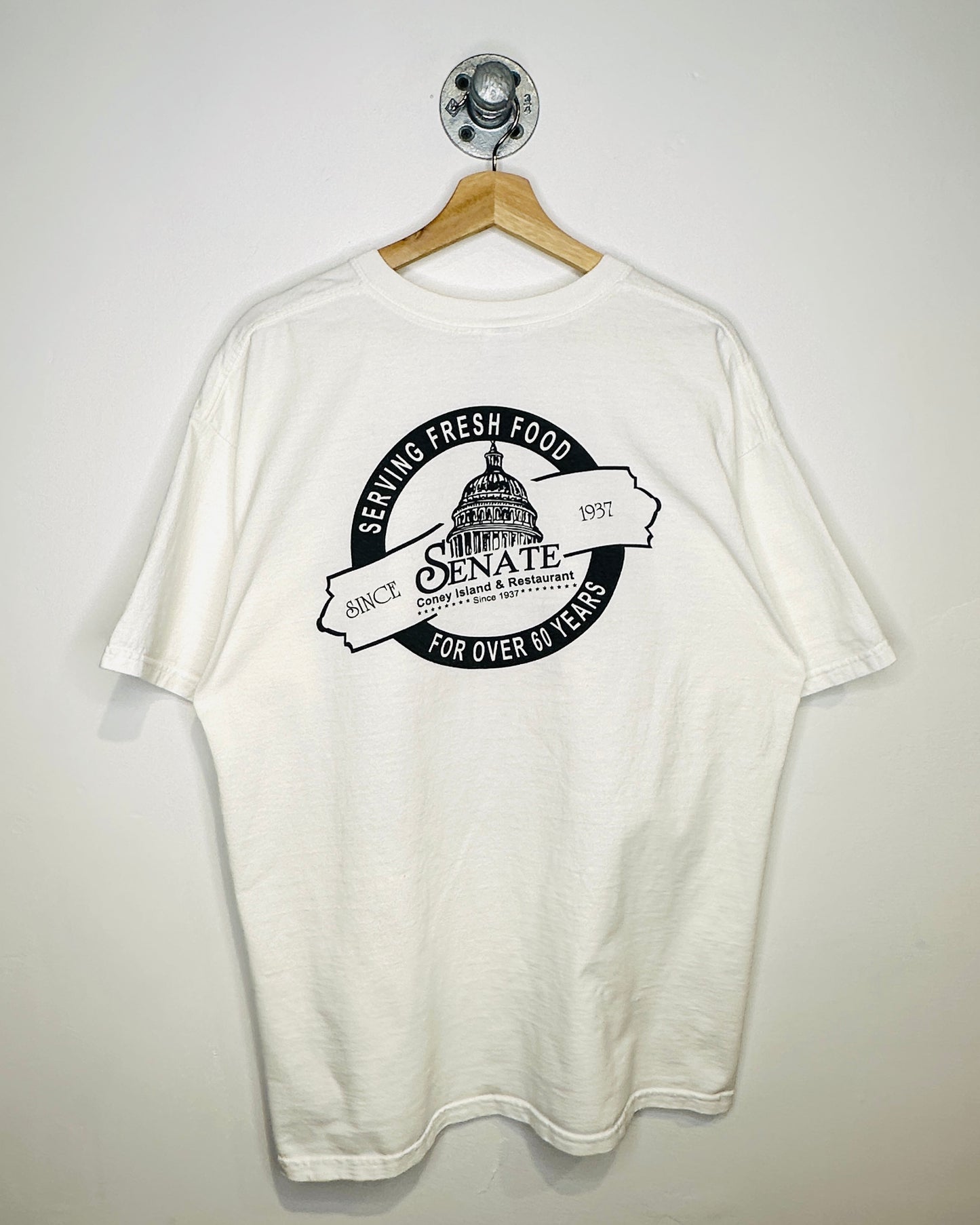 Vintage 2002 Friends Of The Barn White Tee Shirt