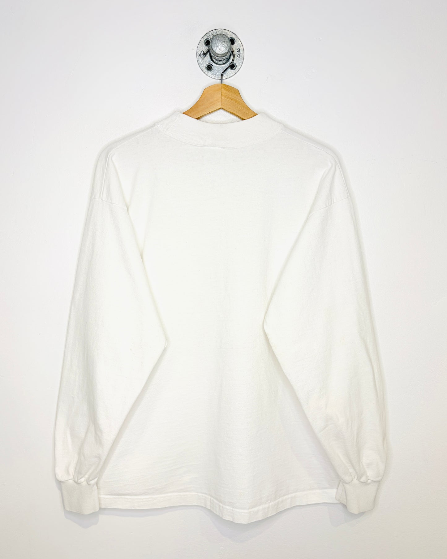 Vintage 90s Andrew Carson Ski Graphic White Mock-Neck Longsleeve Shirt