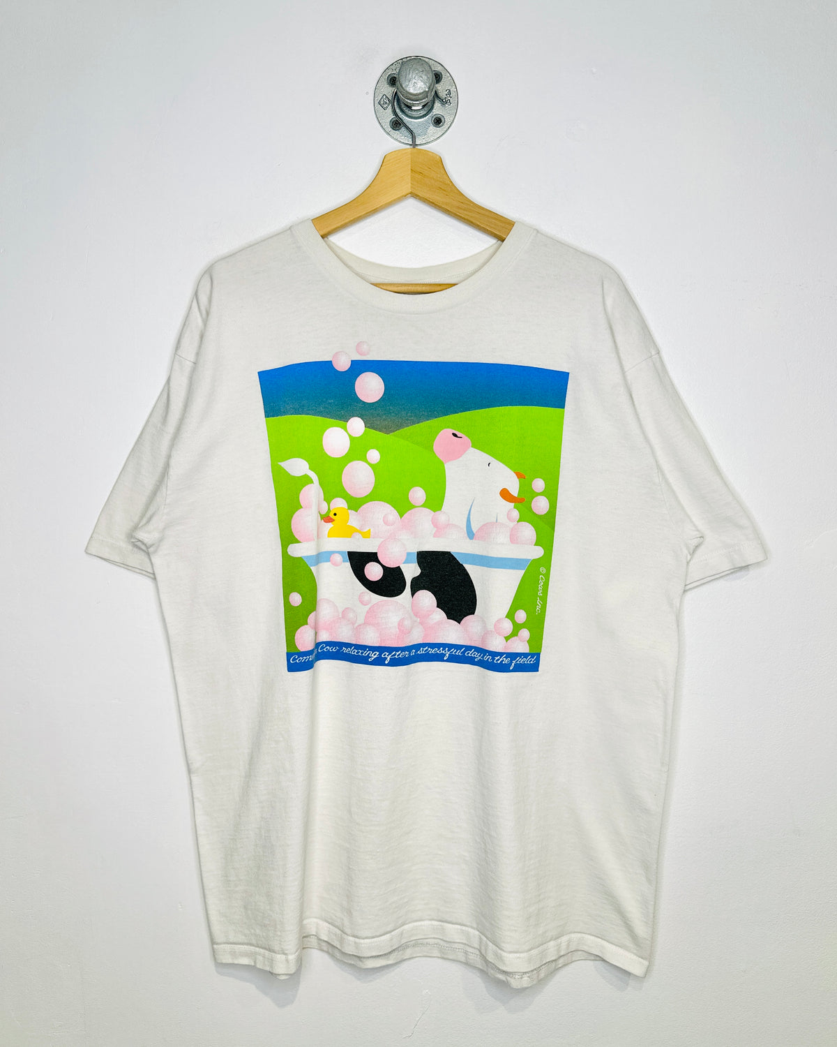 Vintage 2000s Cows Bath White Tee Shirt