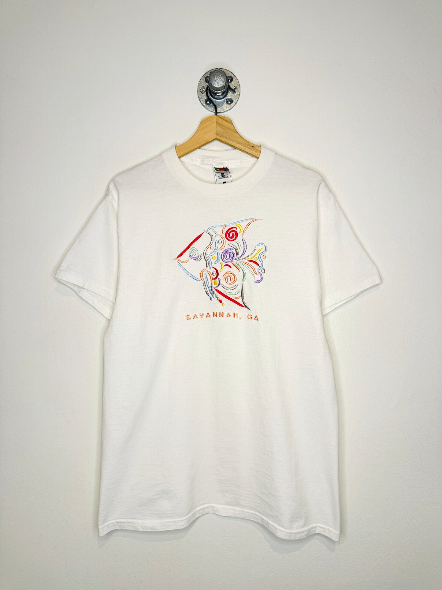 Vintage Savannah GA Embroidered White Tee Shirt