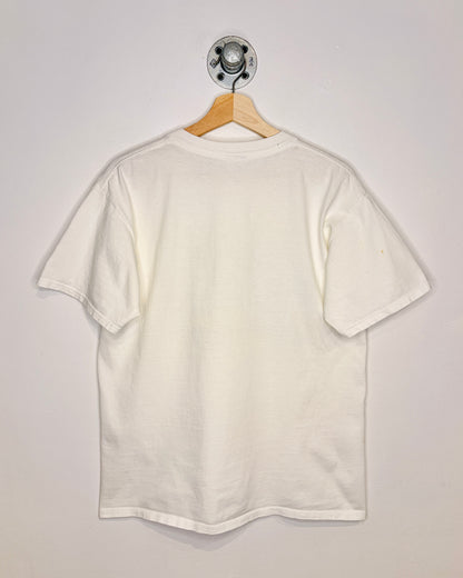 2000s Victoria Canada Joe White Tee Shirt