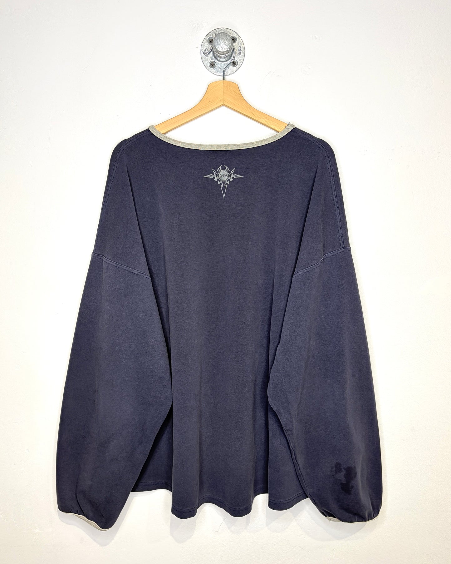 Vintage 2000s Muscle Beach Distressed Navy Longsleeve Shirt