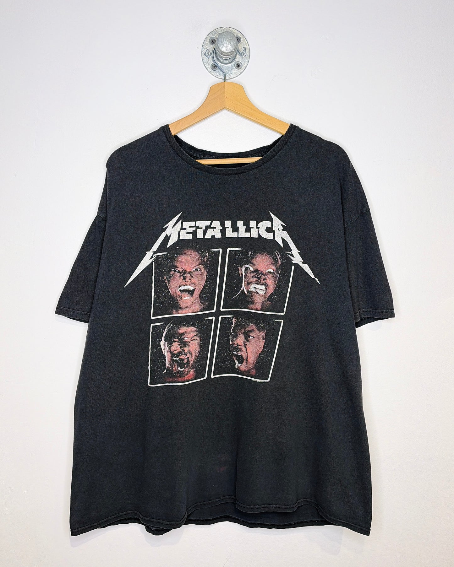 Metallica World Wired Tour Faded Black Tee Shirt