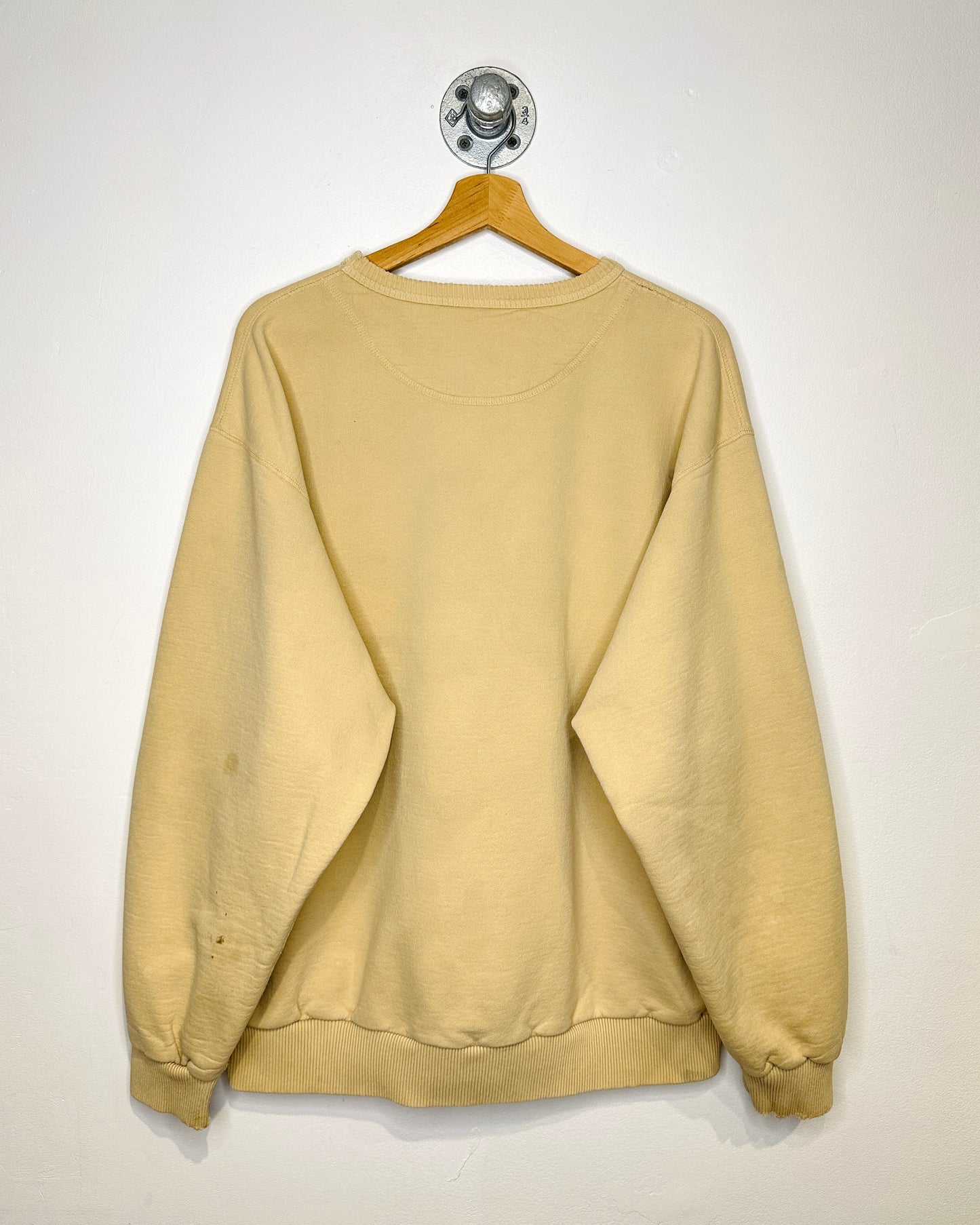 2000s Windriver White Tail Yellow Crewneck Sweatshirt