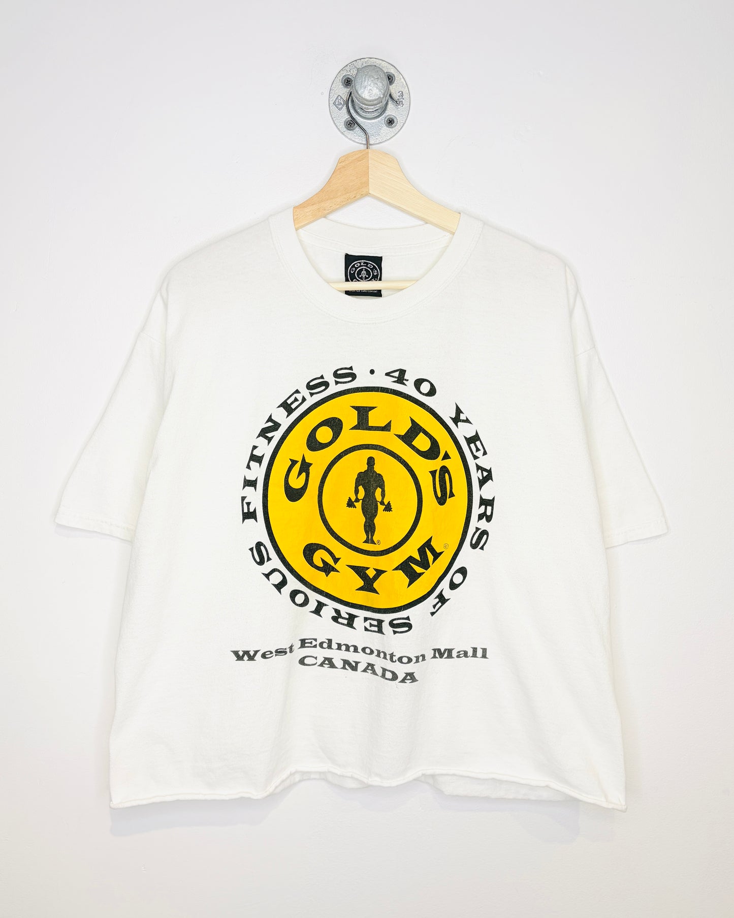 2000s West Edmonton Mall Gold’s Gym Cropped Tee Shirt
