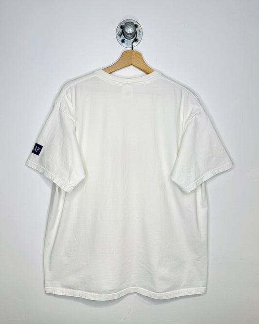 Vintage 90s/00s GAP Santa White Tee Shirt