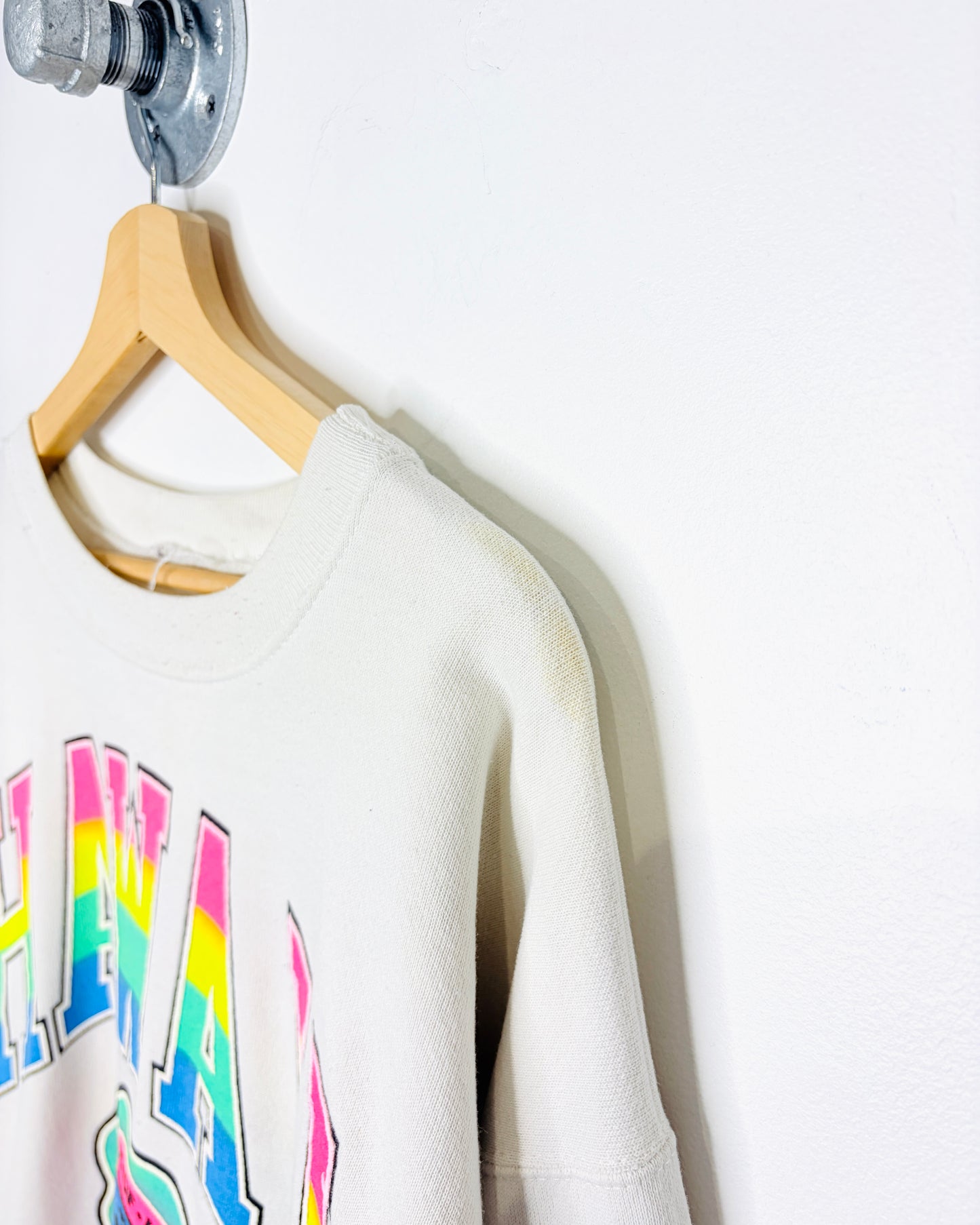 Vintage 1990s University Of Hawaii Multi-Colour Font White Crewneck Sweatshirt