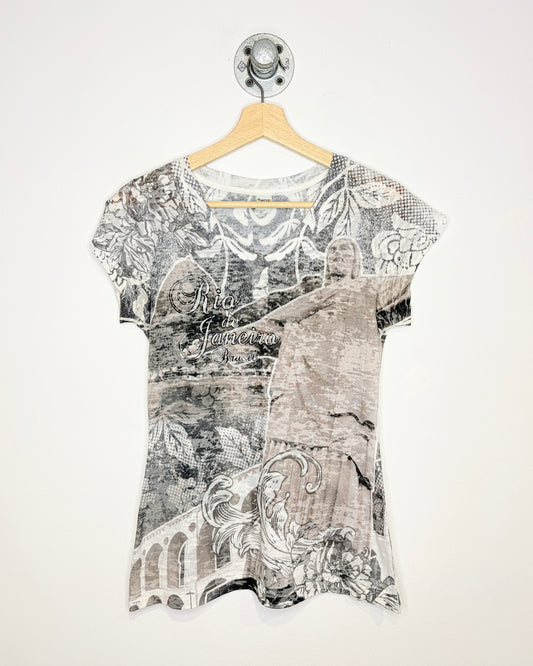 Vintage Y2K Women's Rio De Janeiro Brasil AOP Paper Thin White Tee Shirt