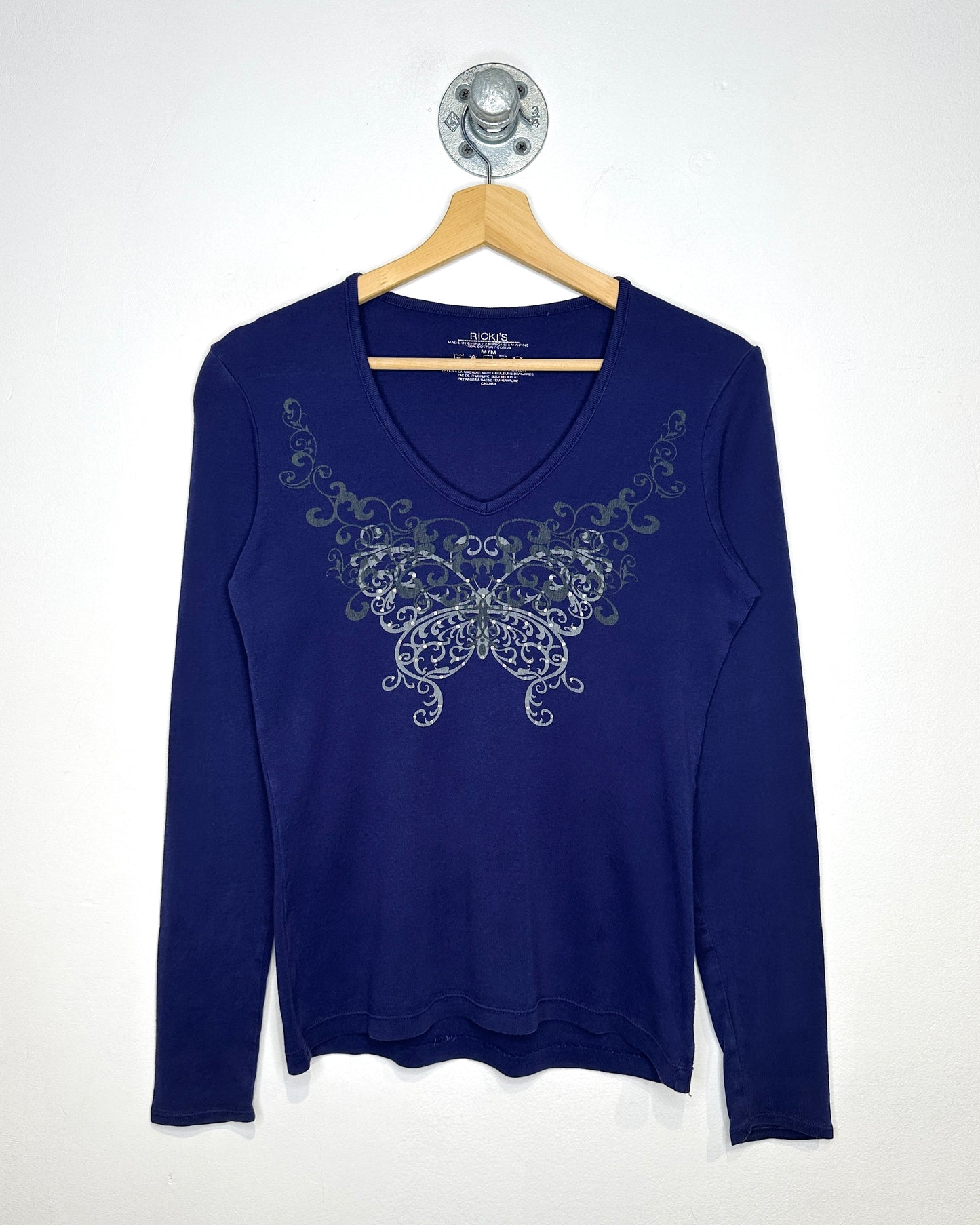 2000s Women’s Ricki’s Navy V-Neck Longsleeve Shirt