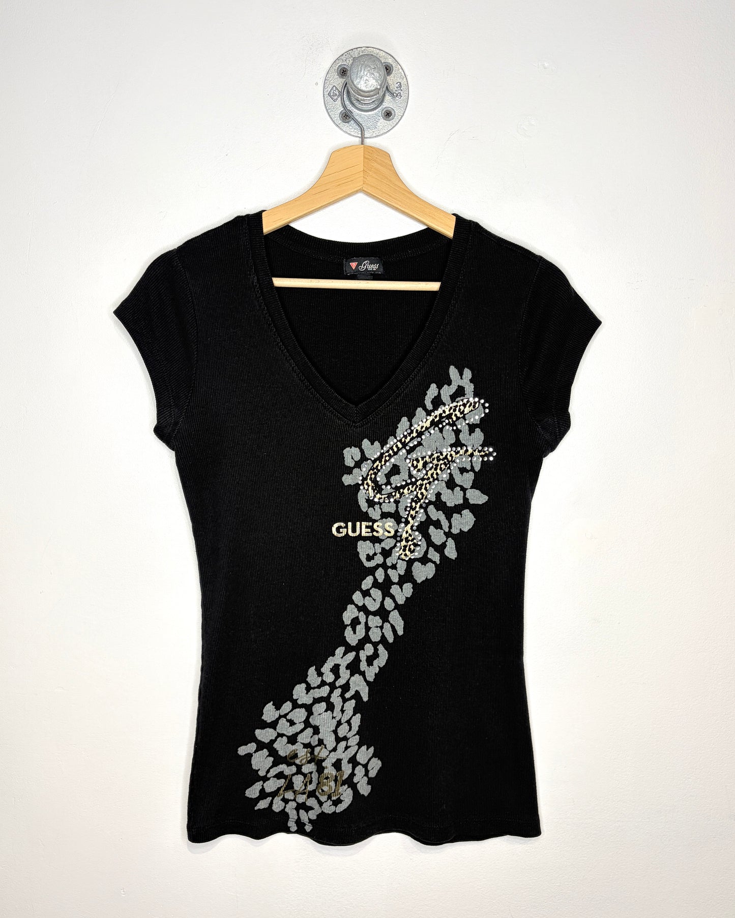 Y2K Women’s Guess Ribbed Black V-Neck Top