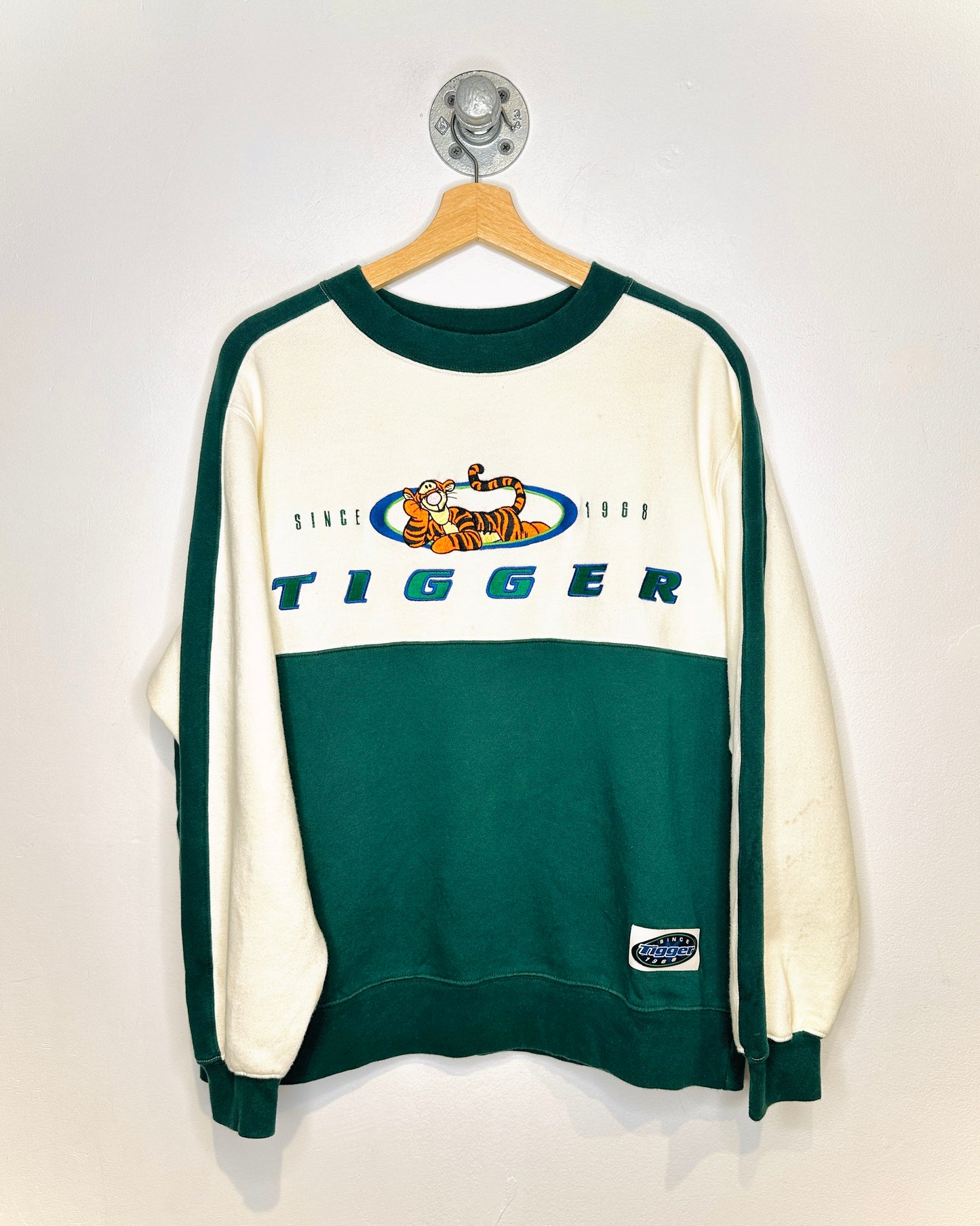 2000s Disney Tigger Two Tone Green & White Crewneck Sweatshirt