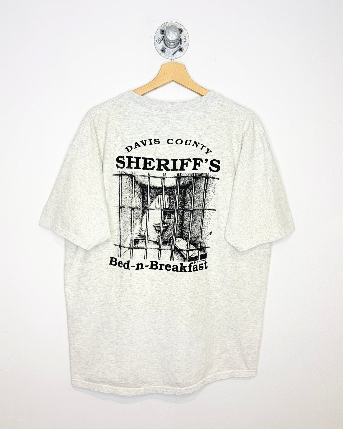 Vintage 90s Davis County Bed N Breakfast Ash Grey Tee Shirt