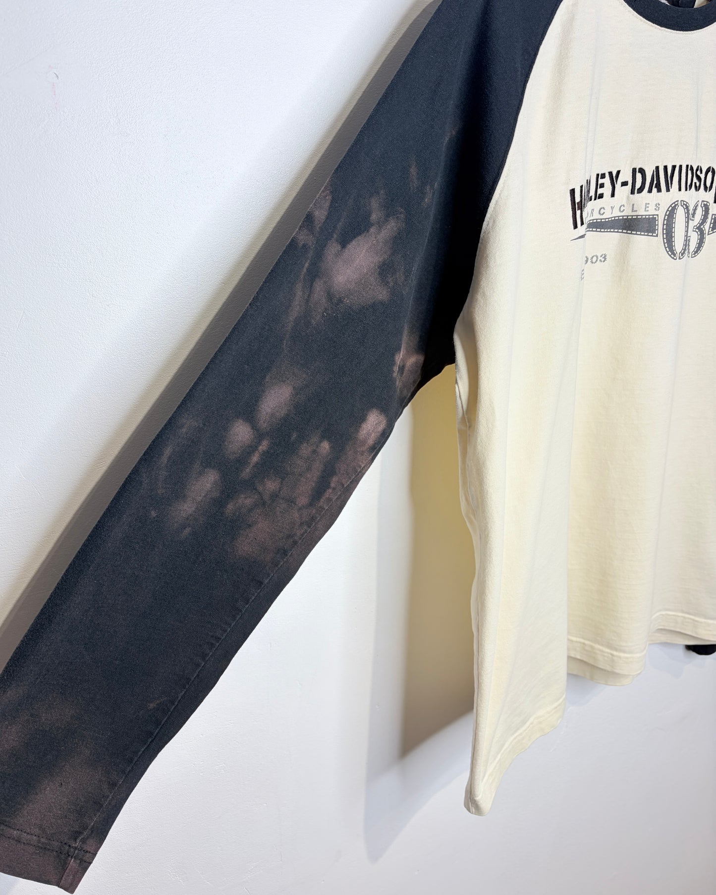 2000s Harley Davidson TwoTone White & Black Longsleeve Shirt