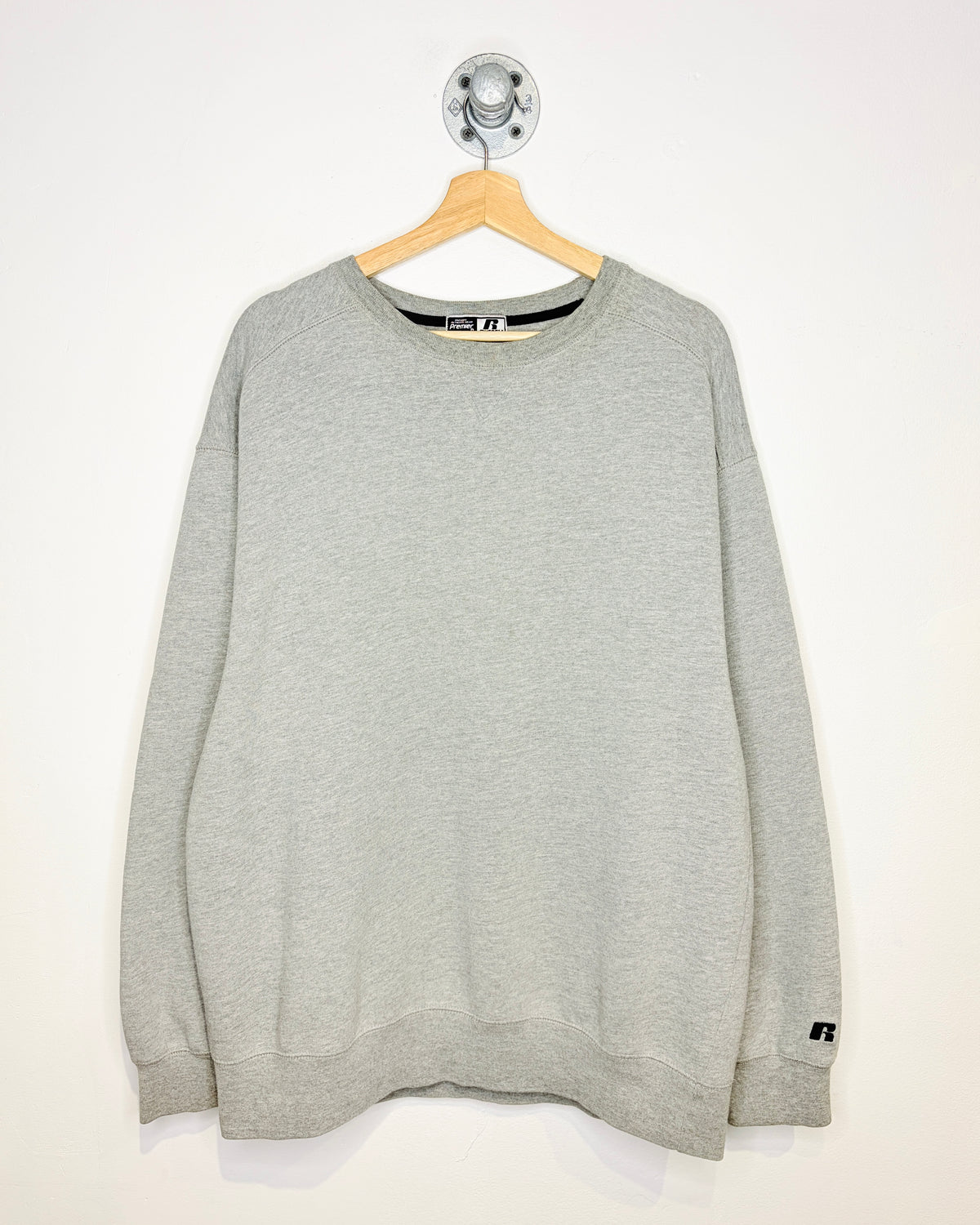 2000s Russell Athletic Blank Grey Crewneck Sweatshirt