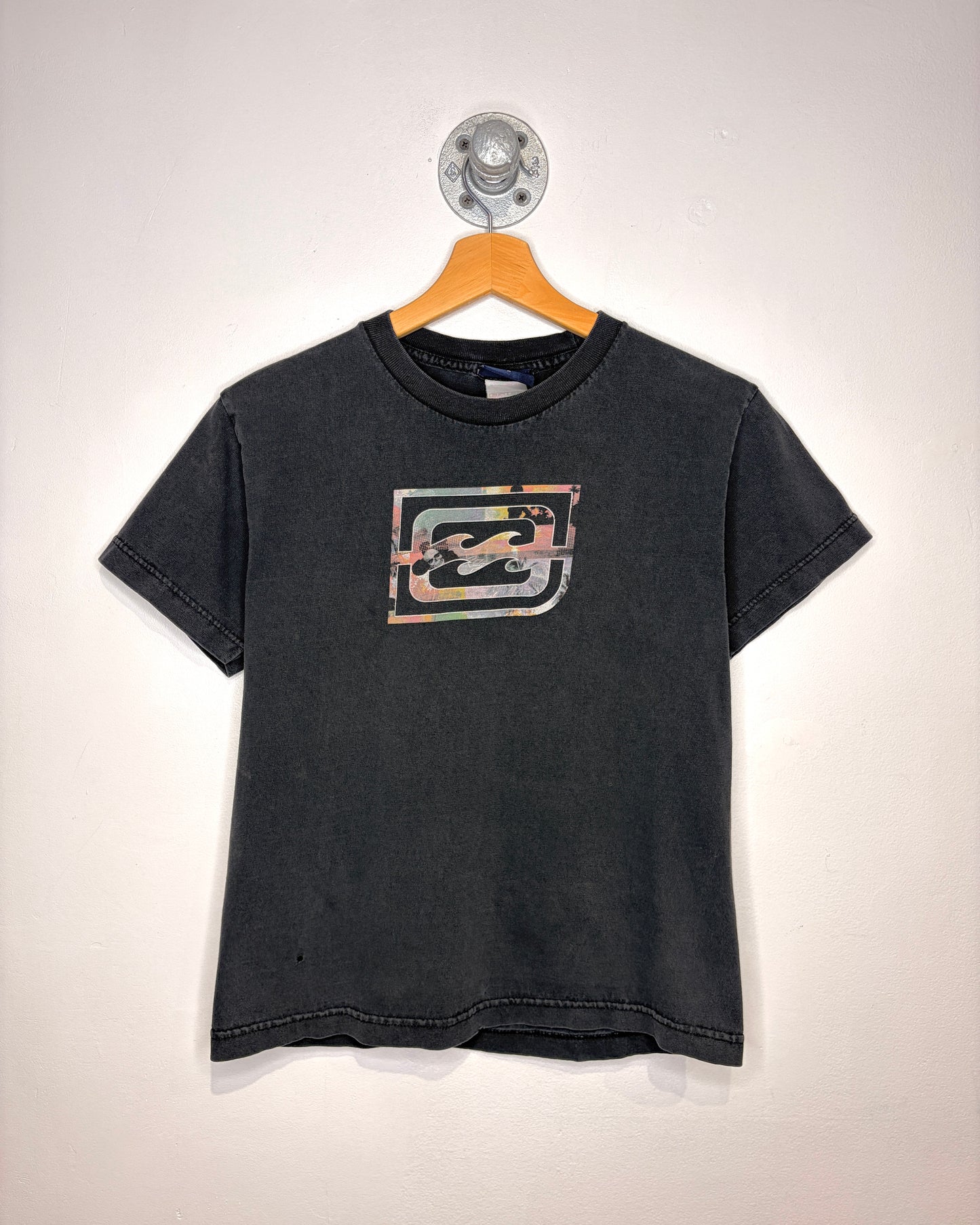 2000s Billabong Faded Black Tee Shirt