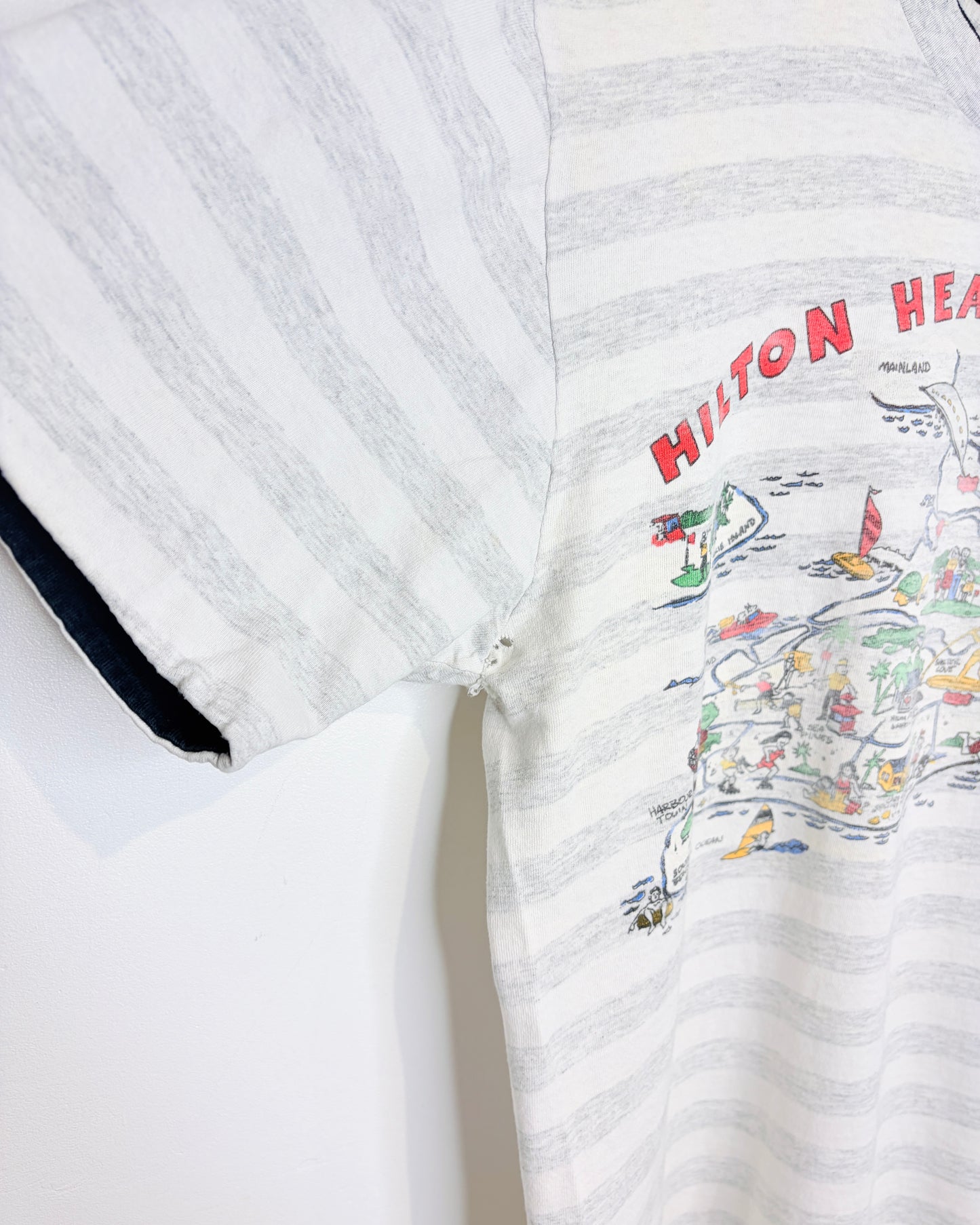 Vintage 1990s Hilton Head Island Tourist White And Grey Tee Shirt