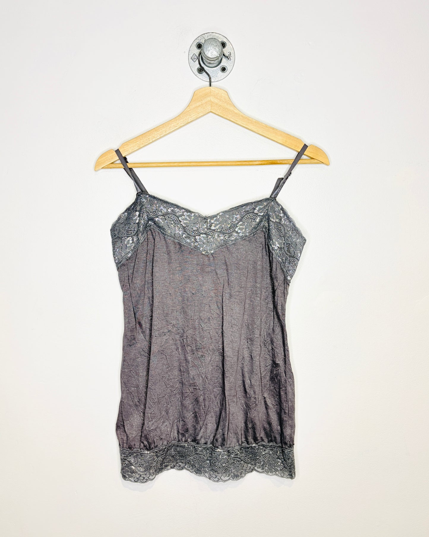 2000s Women’s Vanity Grey Lace Tank Top