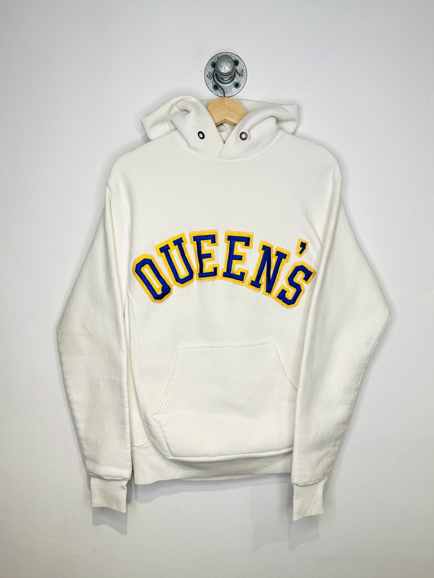 Vintage 1990s Queen’s Made In Canada White Kangaroo Pocket Hoodie