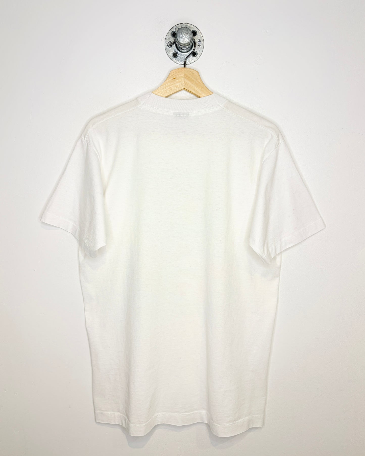 Vintage 90s King Neptune’s Seafood Harvest White Tee Shirt
