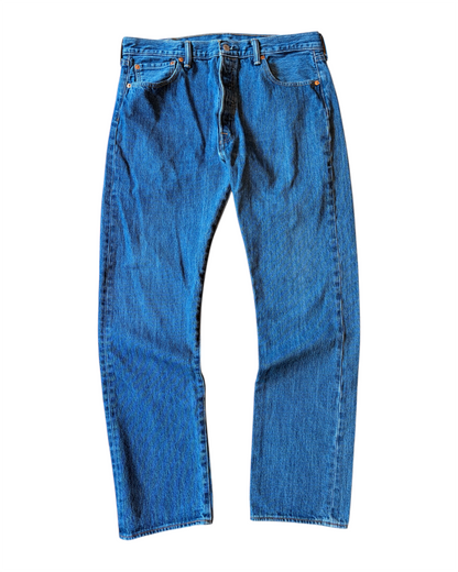 2000s Levi’s 501 Mid Wash Straight Leg Jeans