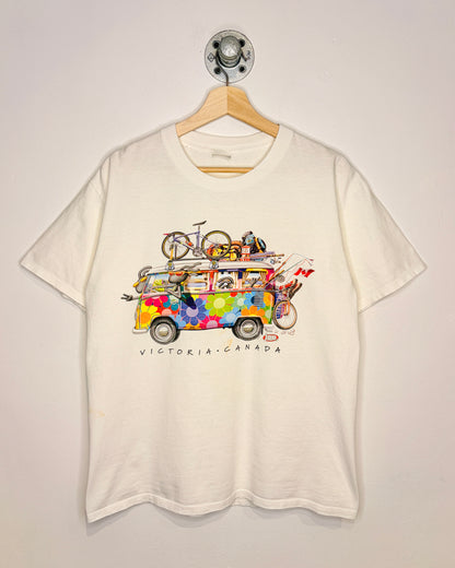 2000s Victoria Canada Joe White Tee Shirt