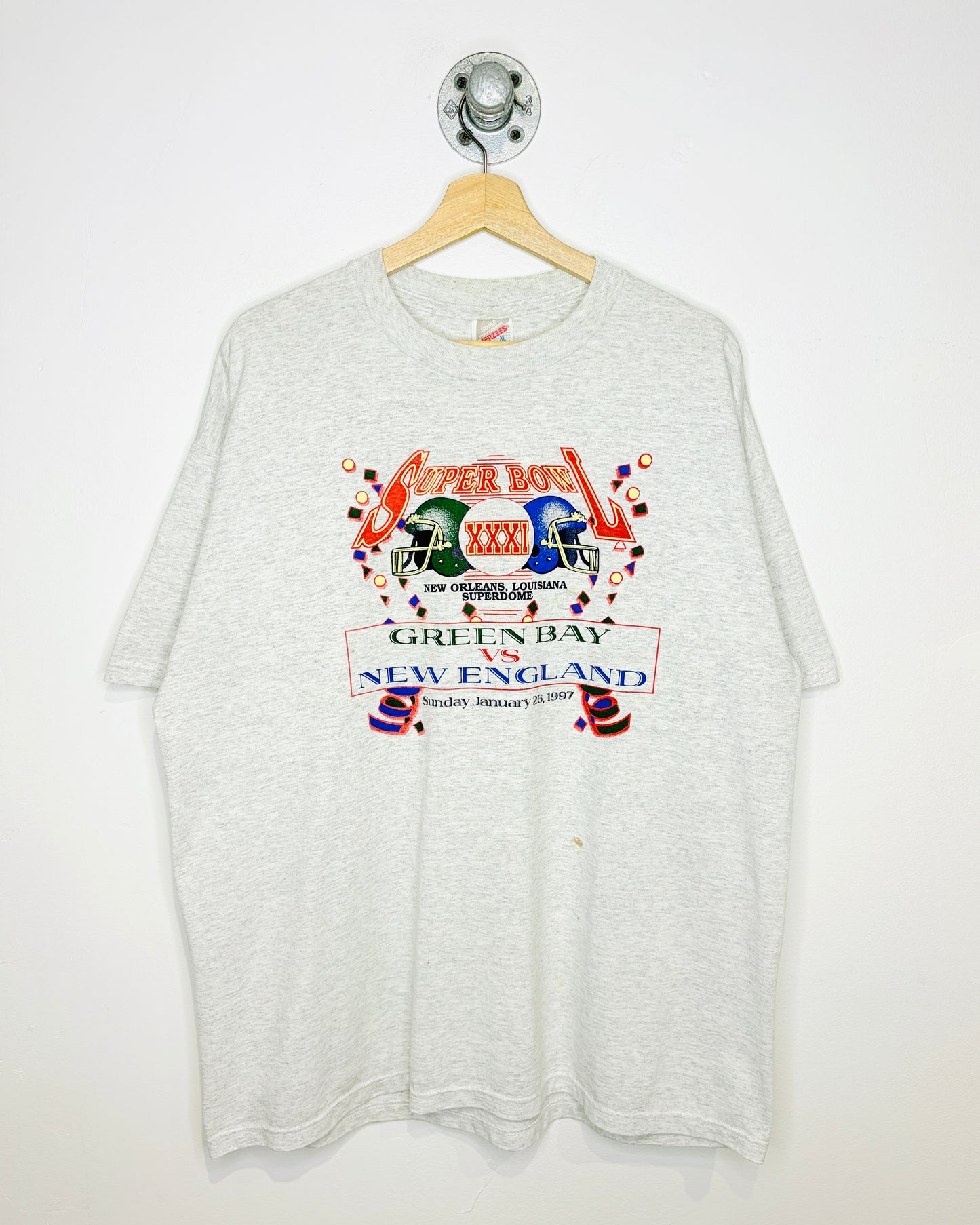 Vintage 1997 Super Bowl Green Bay VS New England Grey Tee Shirt