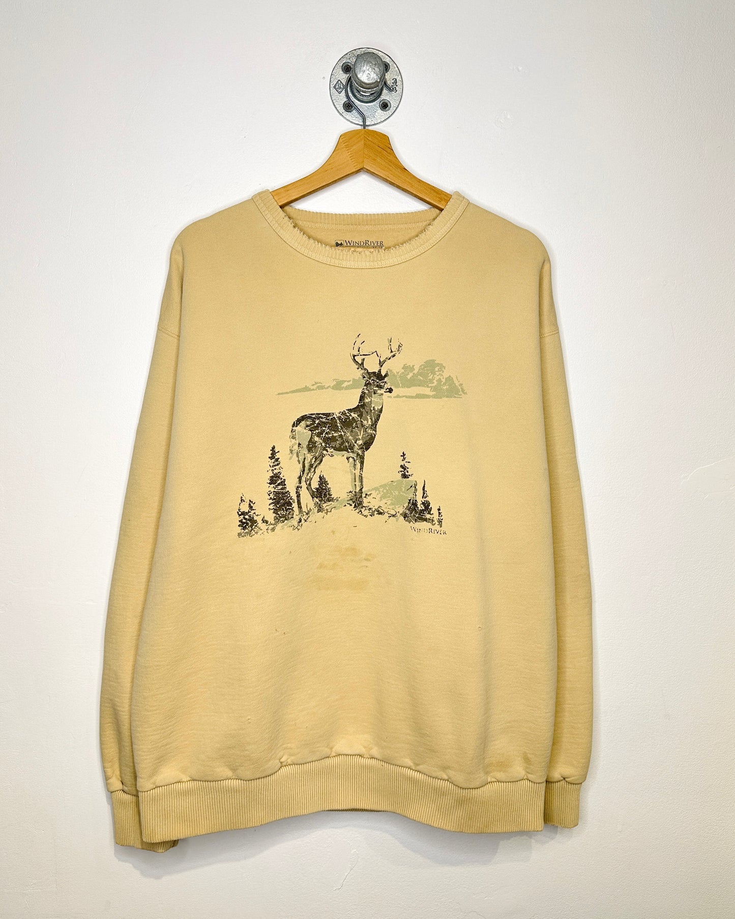 2000s Windriver White Tail Yellow Crewneck Sweatshirt