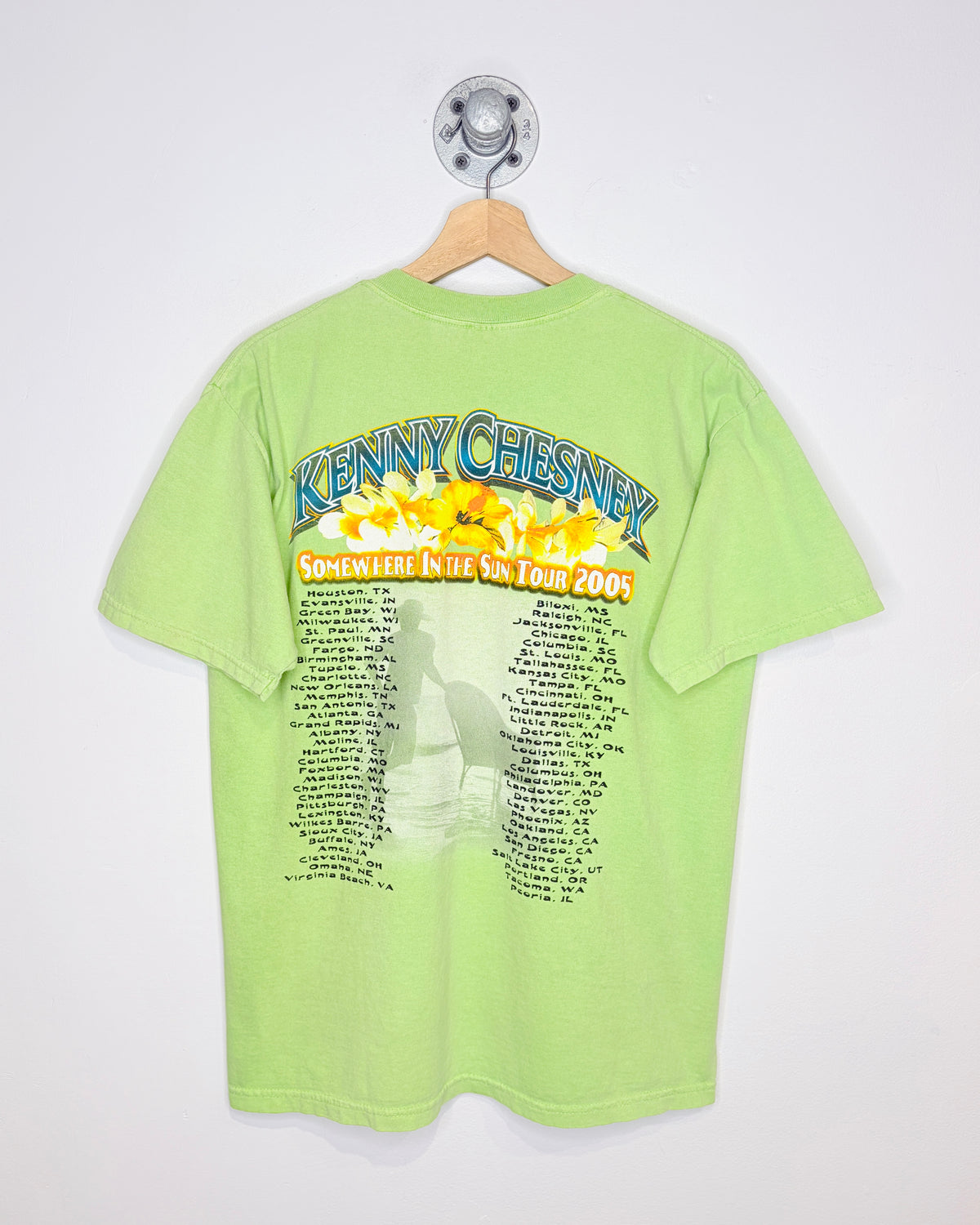 Vintage 2005 Kenney Chesney Somewhere In The Sun Faded Green Tee Shirt
