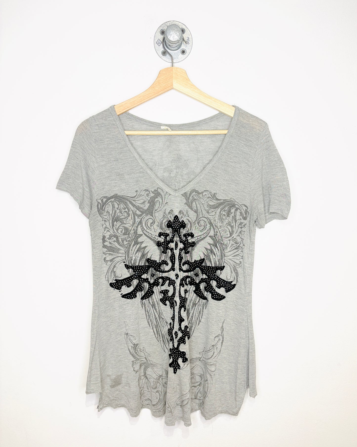 Y2K Women’s Affliction Style Grey V-Neck Shirt