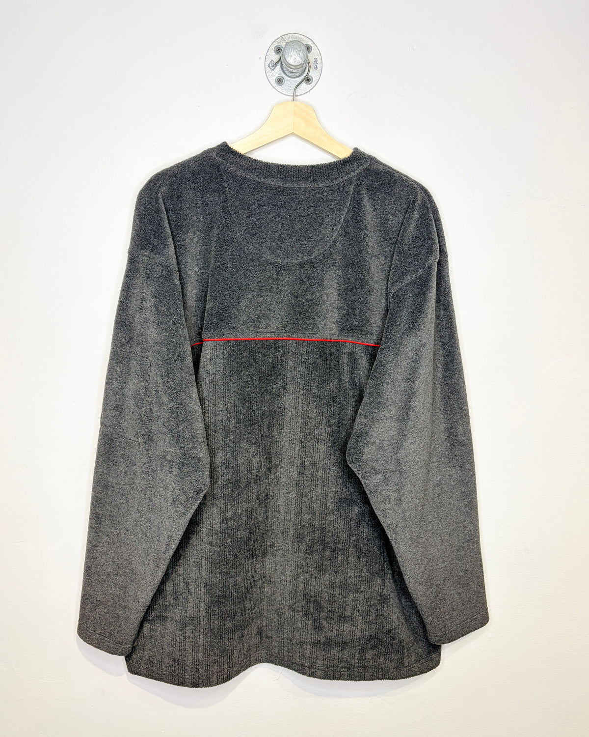 Vintage 90s/Y2K Faded Glory Grey & Red Fleece V-Neck Sweater