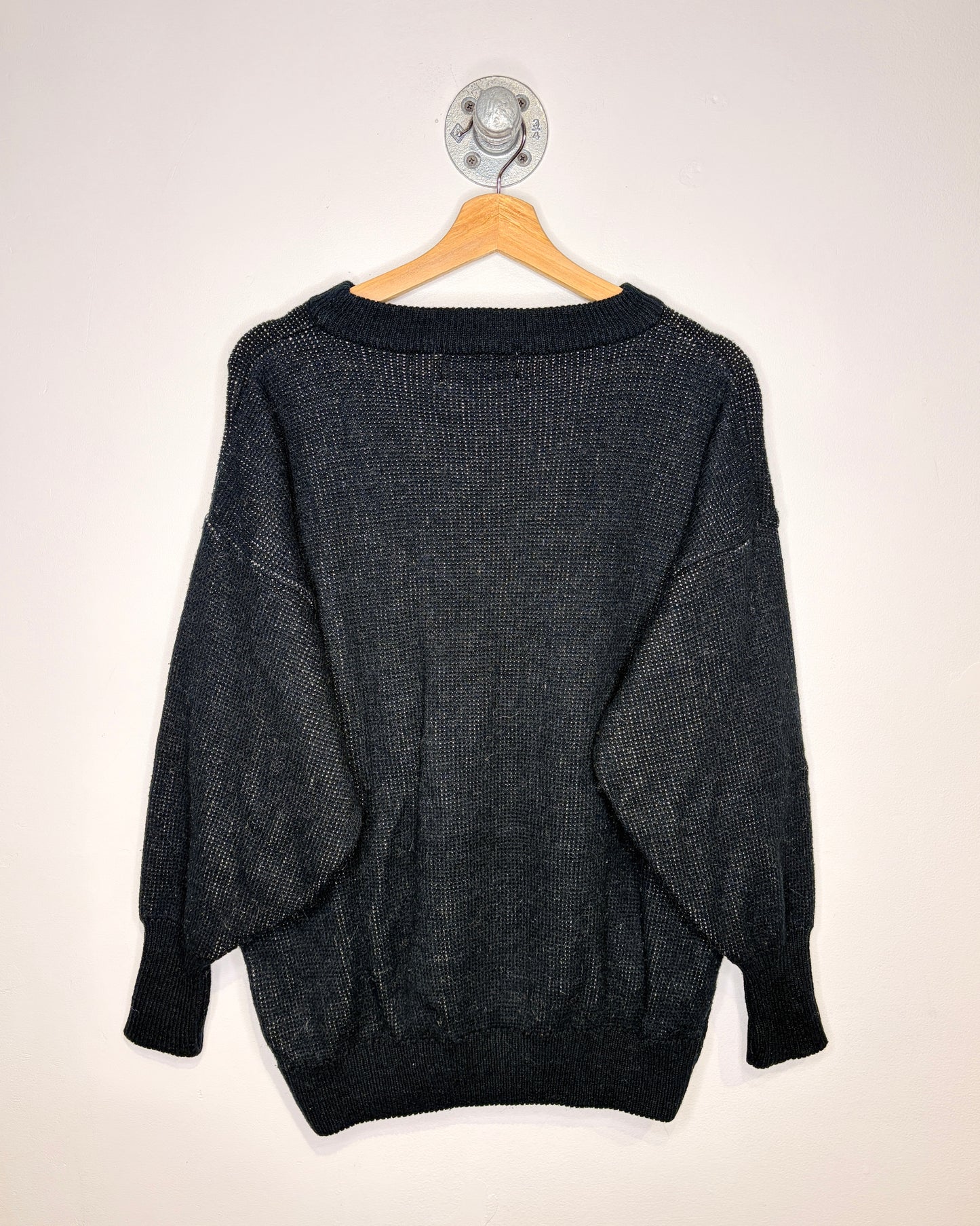 Vintage 90s “Squash” Boxy Black Sweater