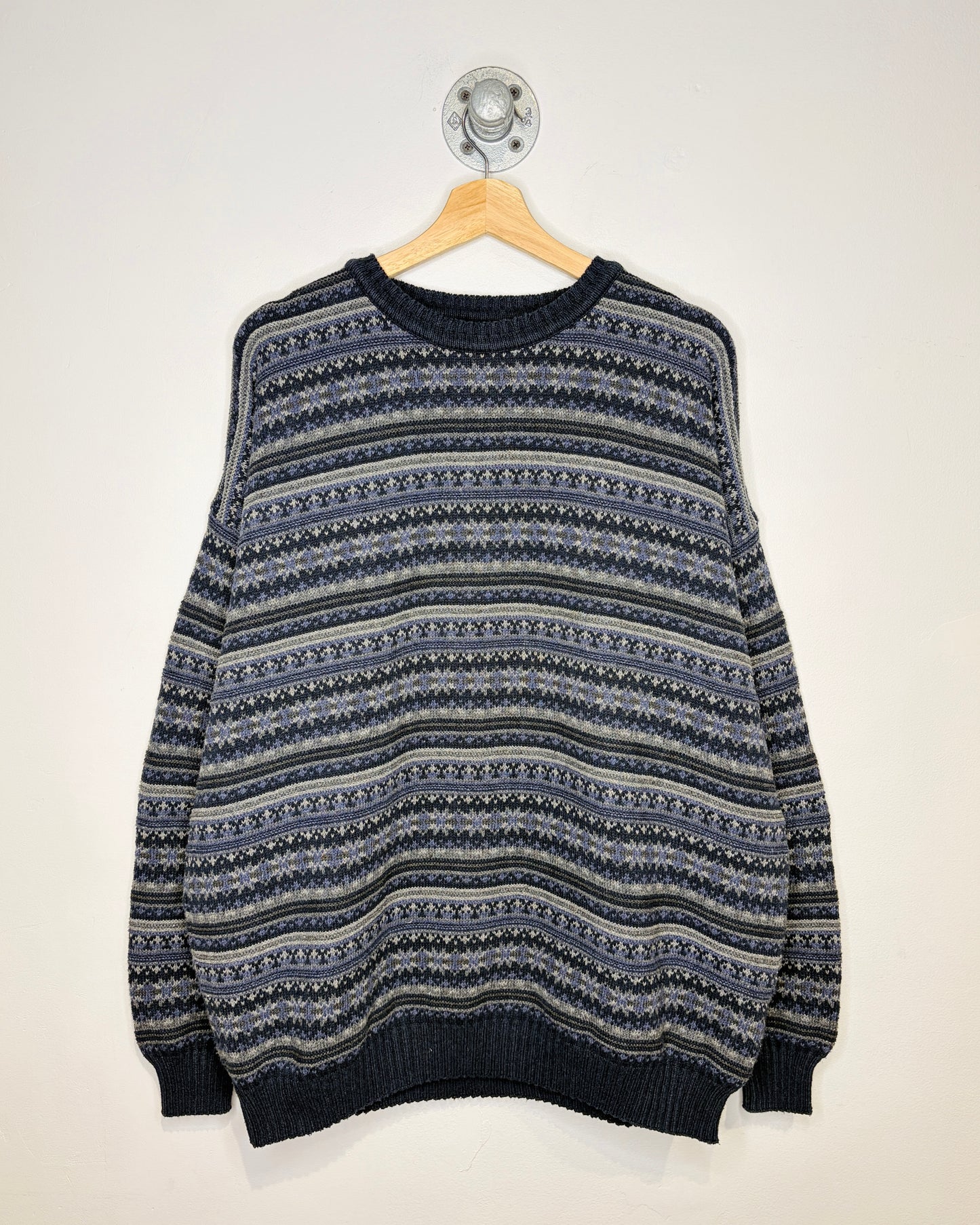 Vintage 90s Woolrich Navy Blue Patterned Knit Sweater