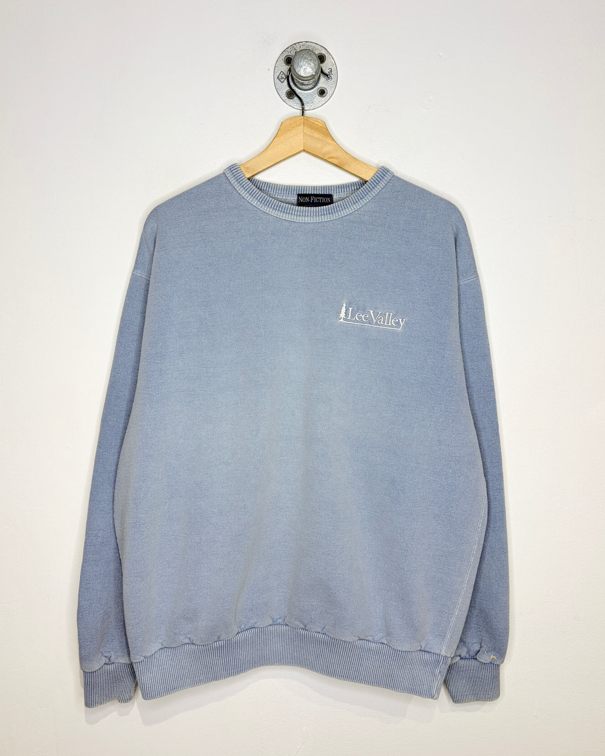 Vintage 90s Lee Valley Faded Powder Blue Heavyweight Crewneck Sweatshirt