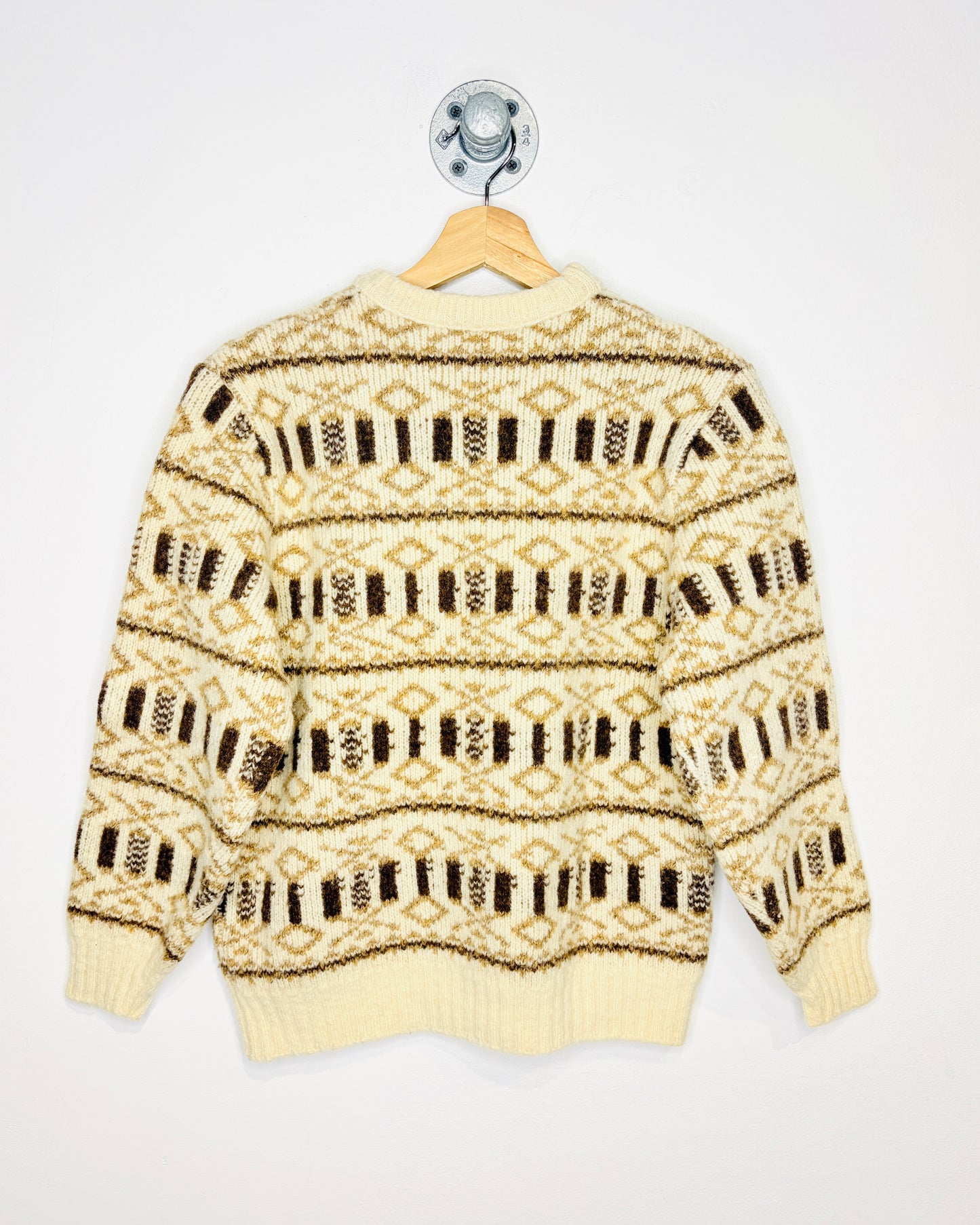 Vintage 80s Tundra Pure Wool Earth Tone Sweater