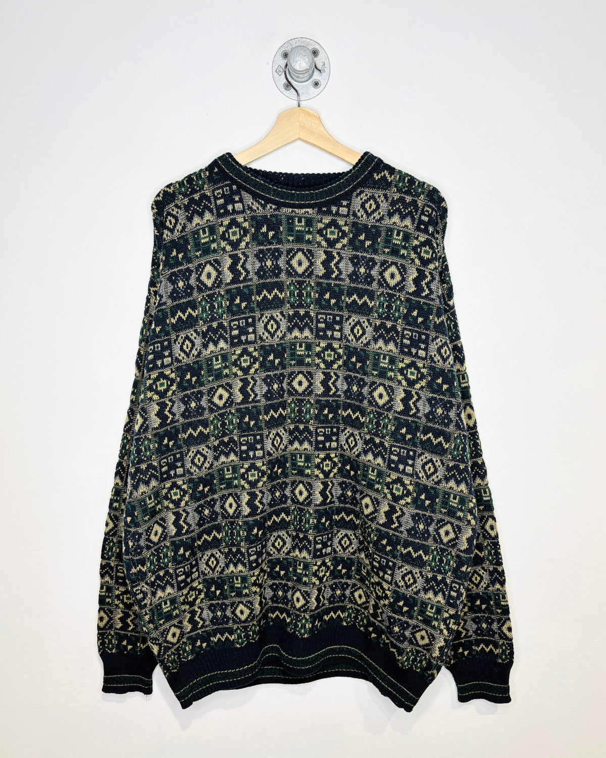 Vintage Harbor Bay Navy & Tan Textured Sweater