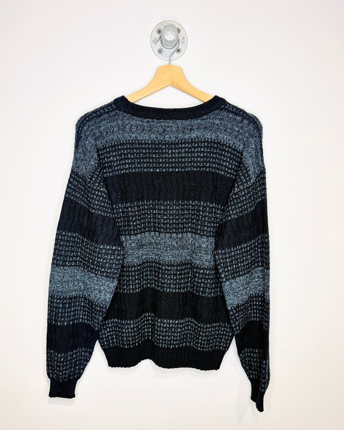 Vintage 1990s Brad Richard Blue Patterned Acrylic Blend Sweater